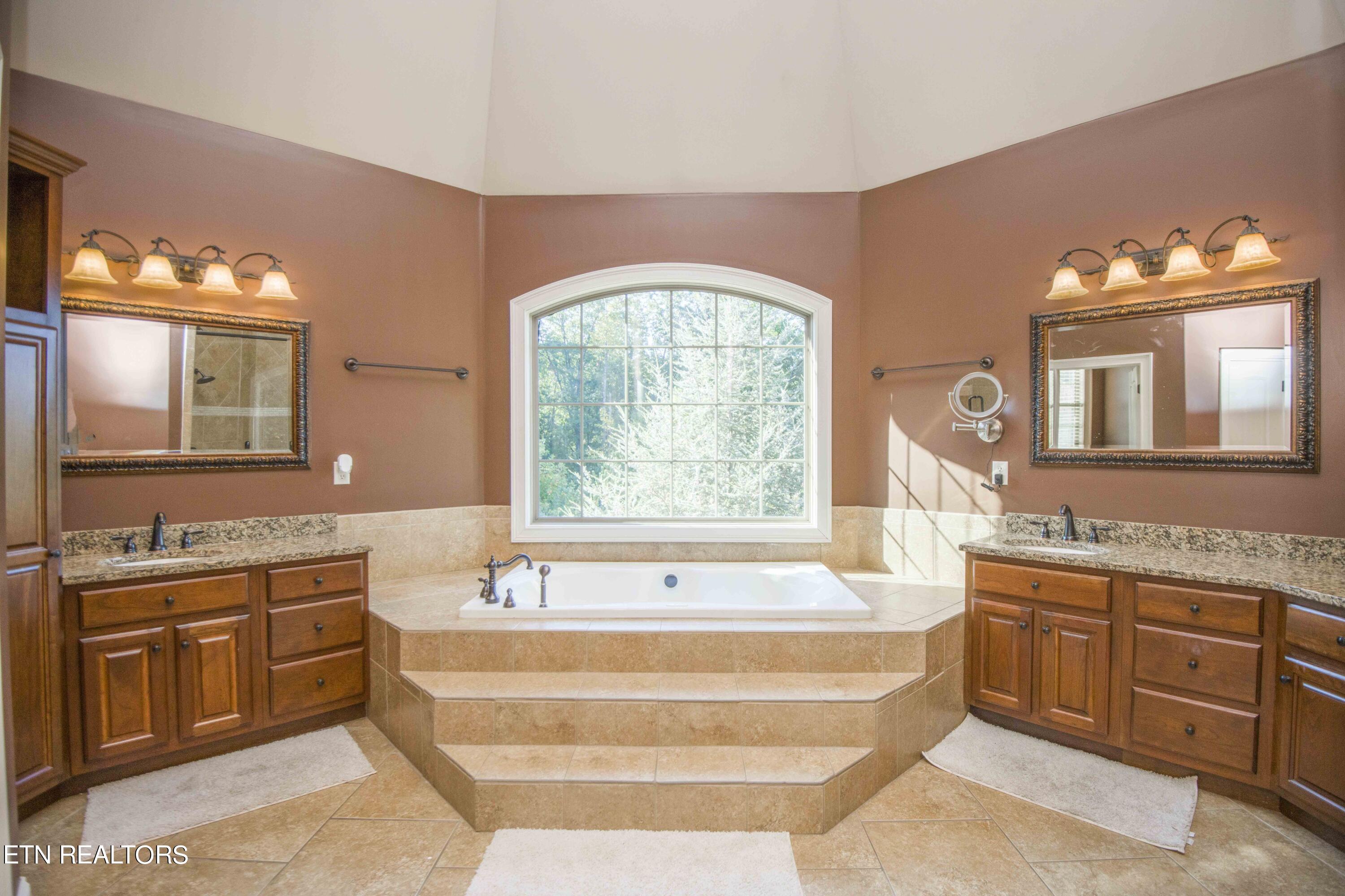 6709 Long Shadow Way Knoxville TN 37918