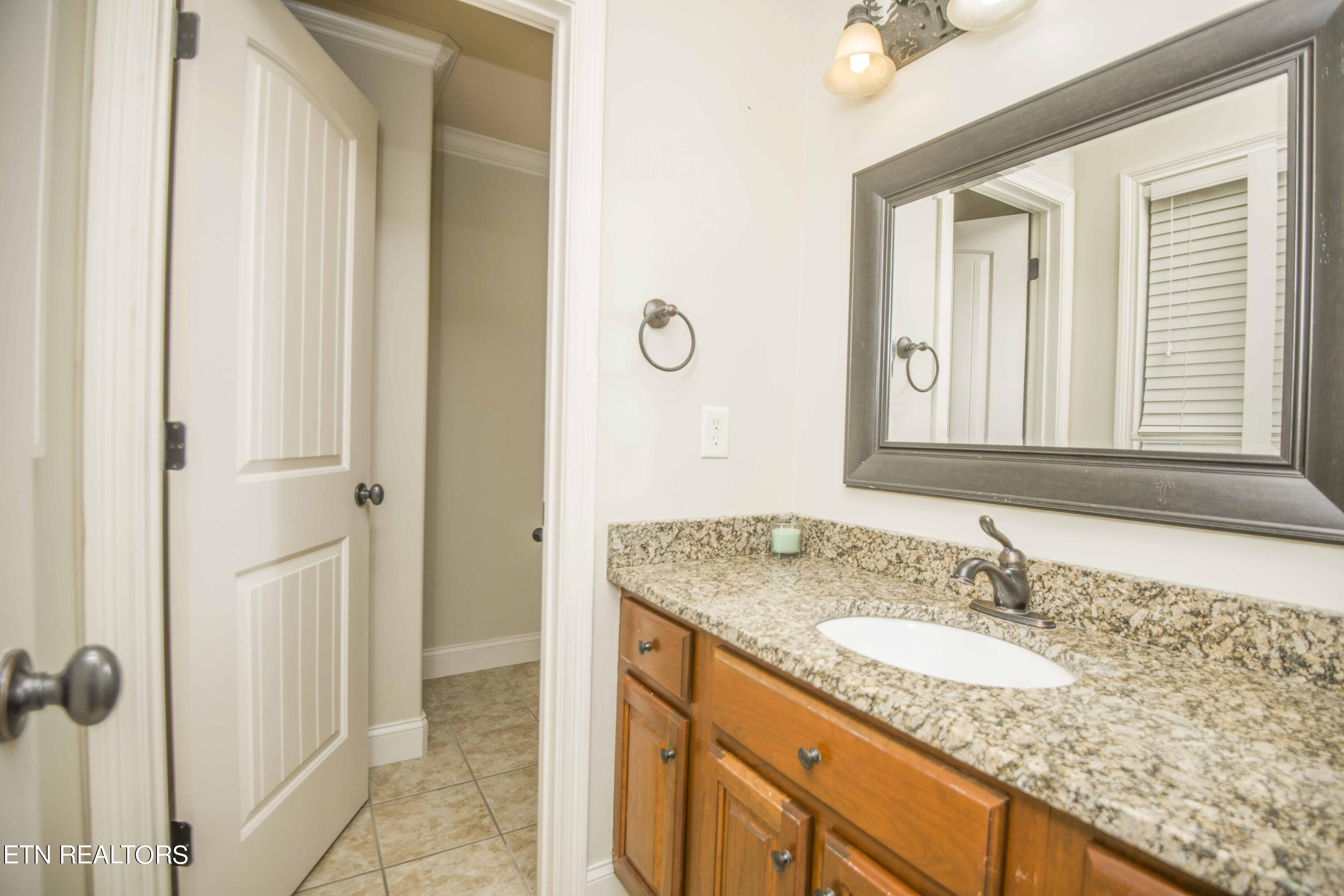 6709 Long Shadow Way Knoxville TN 37918