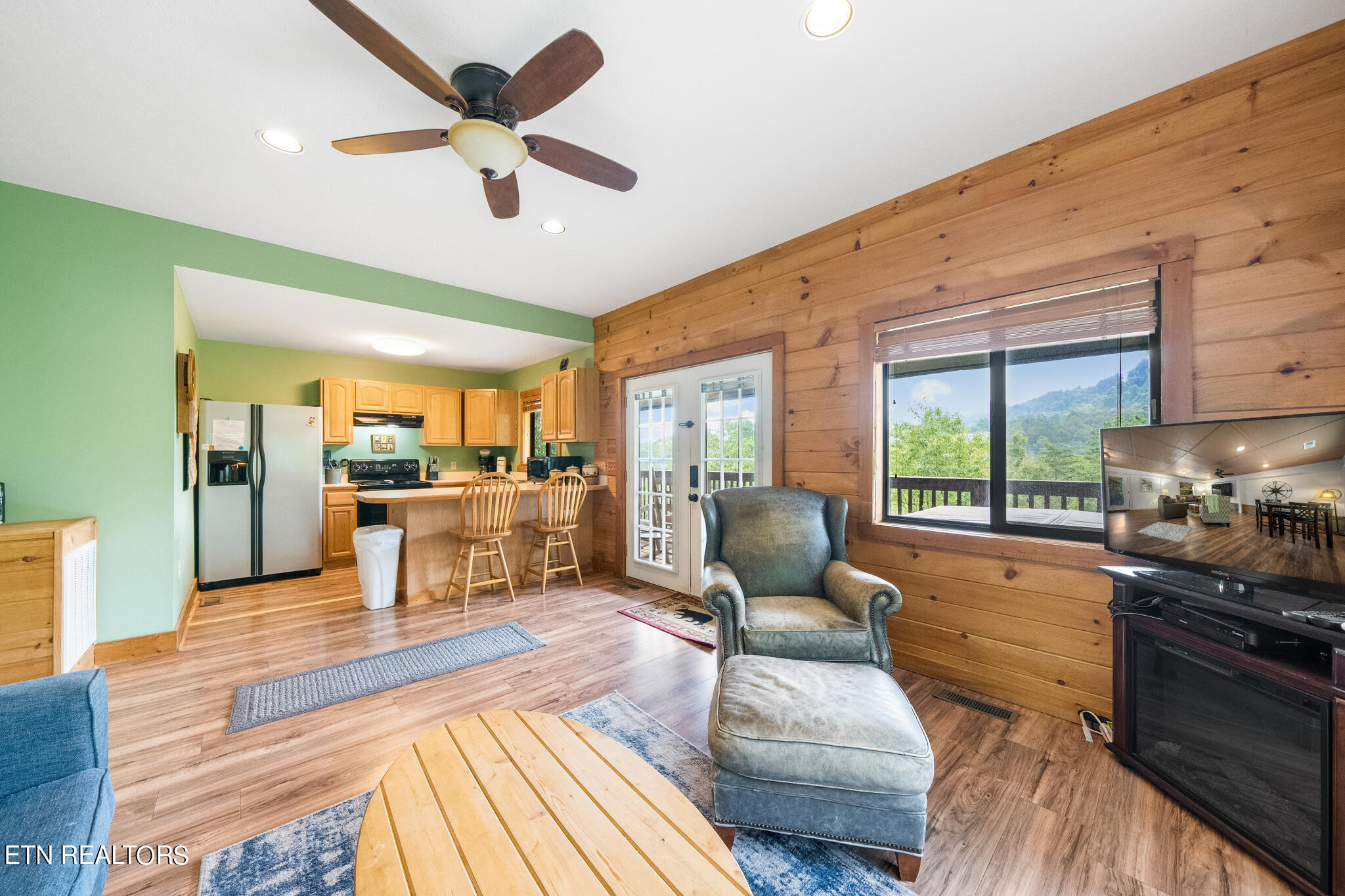 3250 Huckleberry Way Sevierville TN 37862