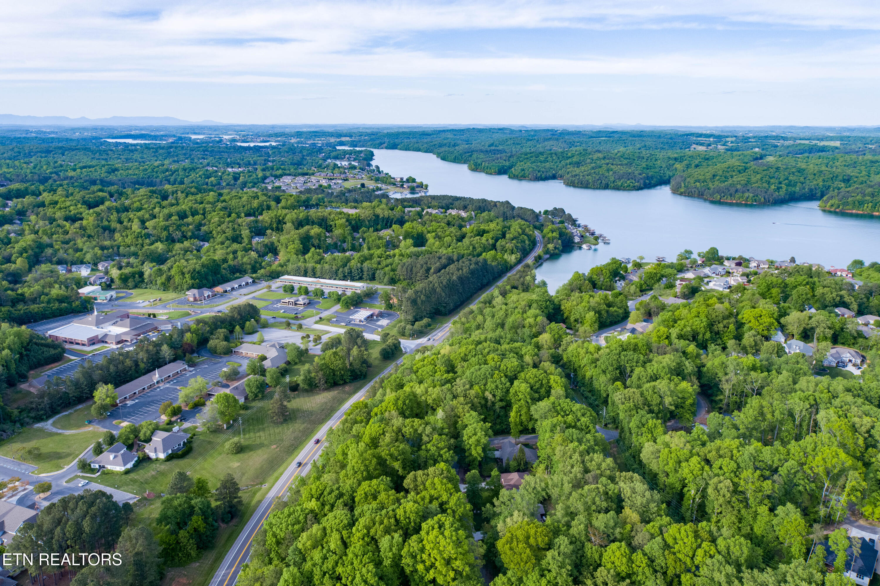 123 Gado Way Loudon TN 37774