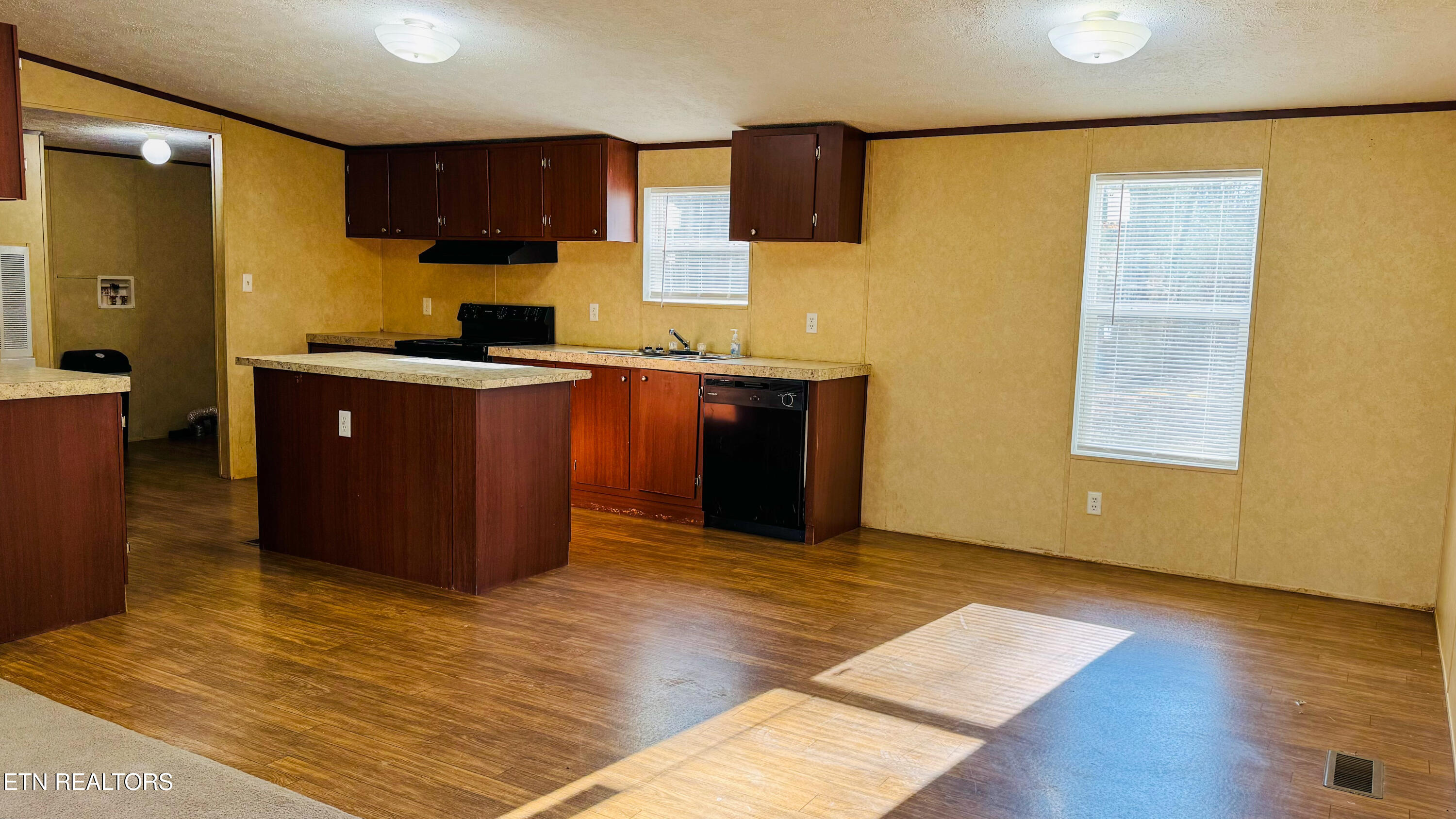 2326 Huntsville Hill Road Helenwood TN 37755