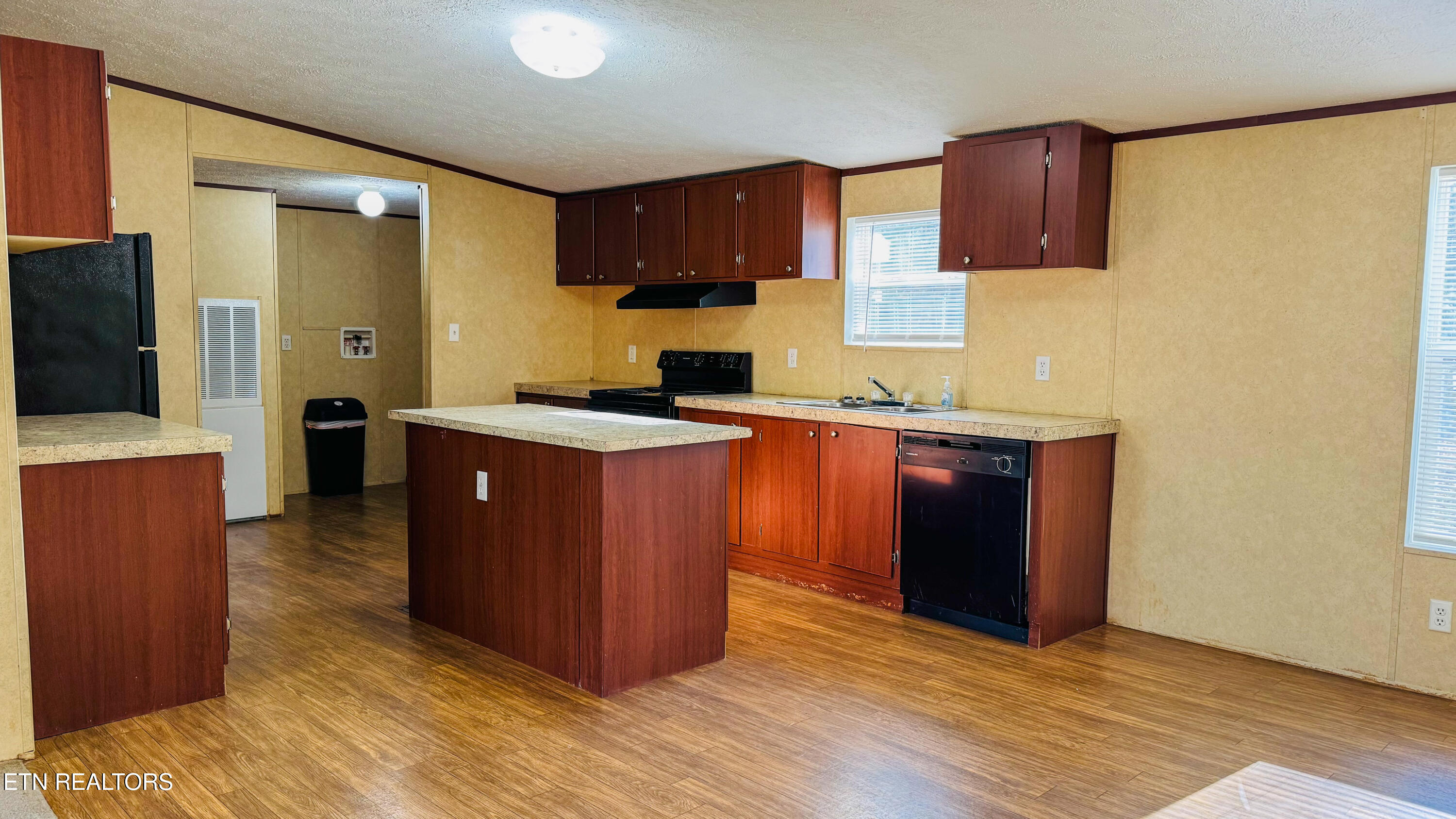 2326 Huntsville Hill Road Helenwood TN 37755