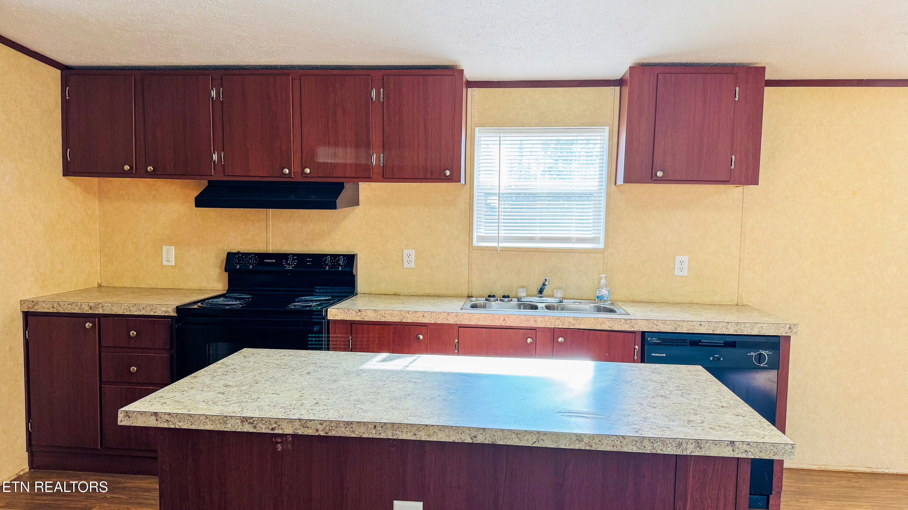 2326 Huntsville Hill Road Helenwood TN 37755