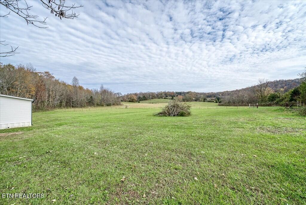 1476 Conrad Templeton Road Quebeck TN 38579