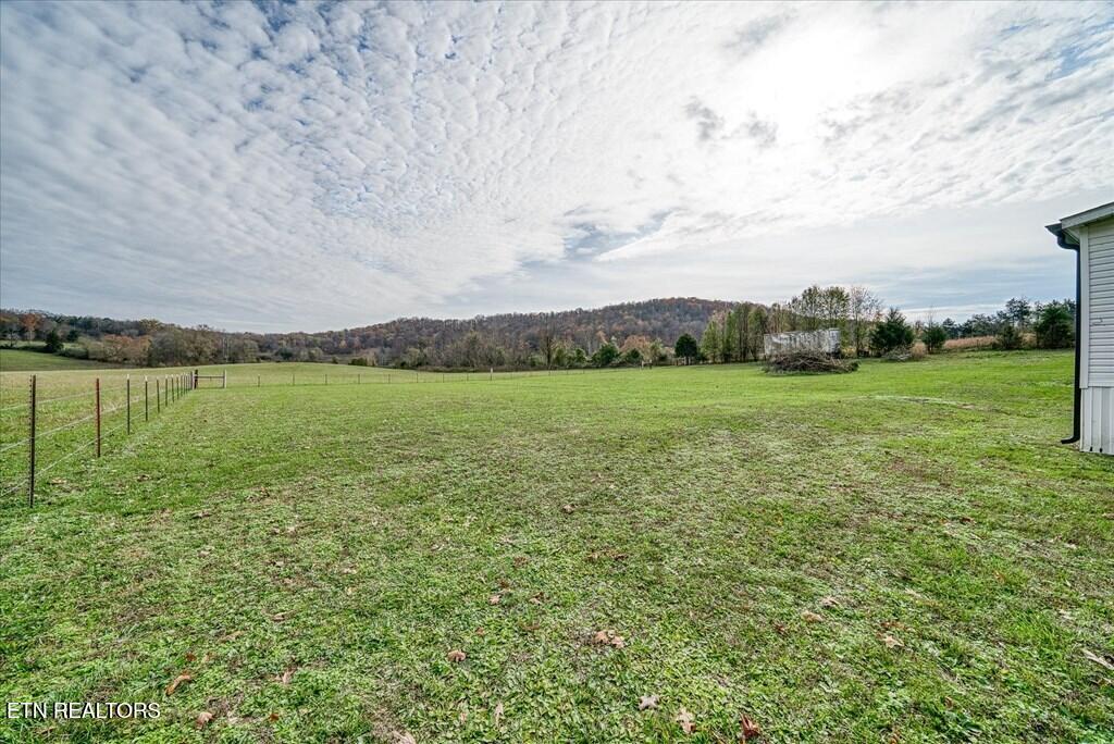 1476 Conrad Templeton Road Quebeck TN 38579