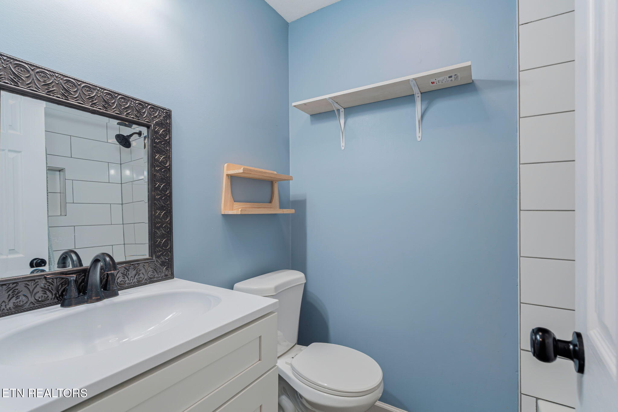1221 Laurel Road Clinton TN 37716