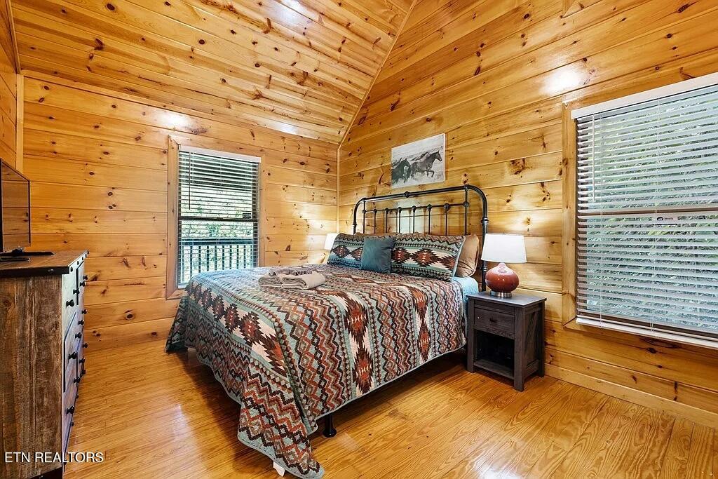 619 Pine Mtn Road Pigeon Forge TN 37863