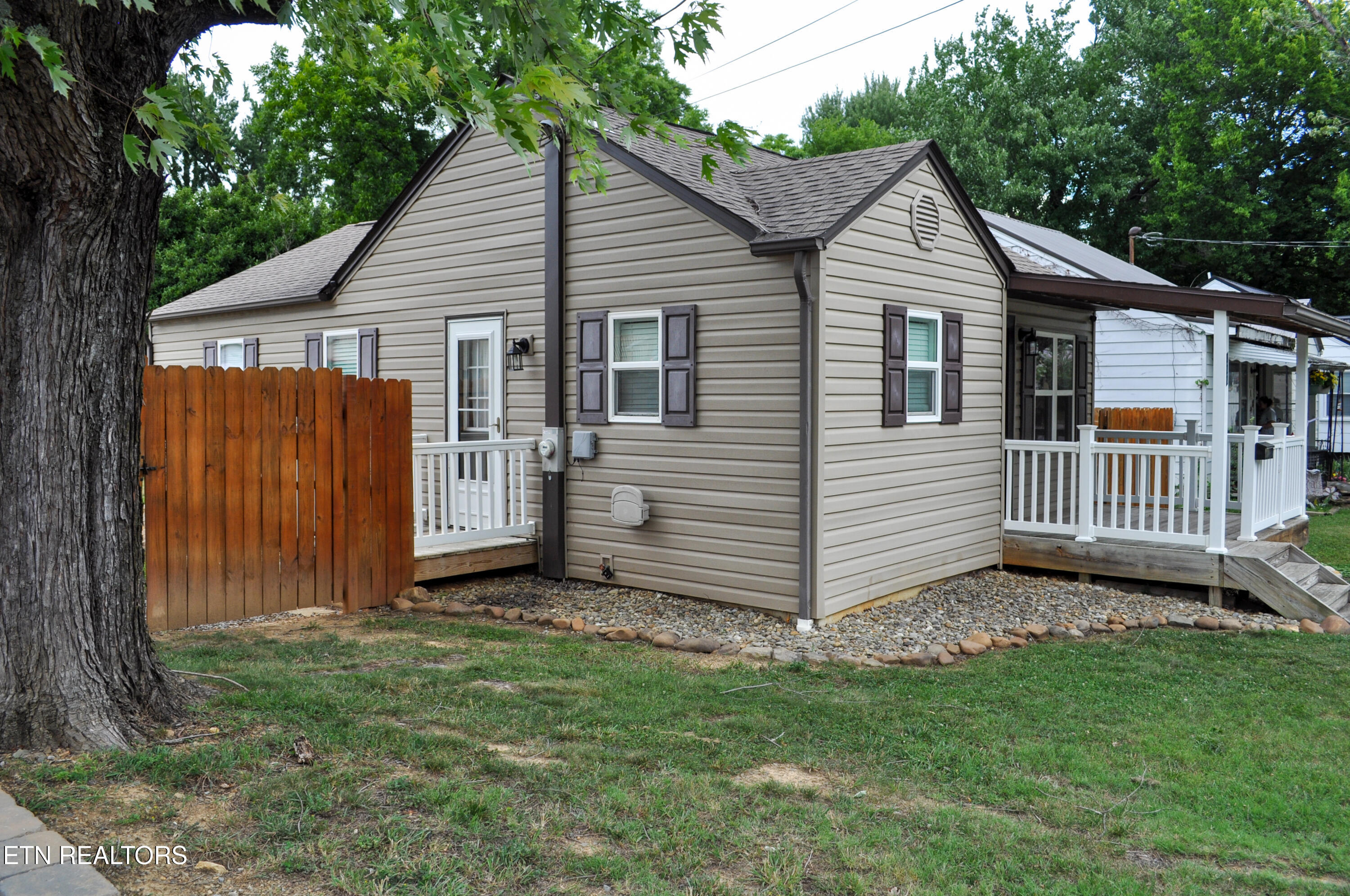 822 Carson Street Greeneville TN 37743