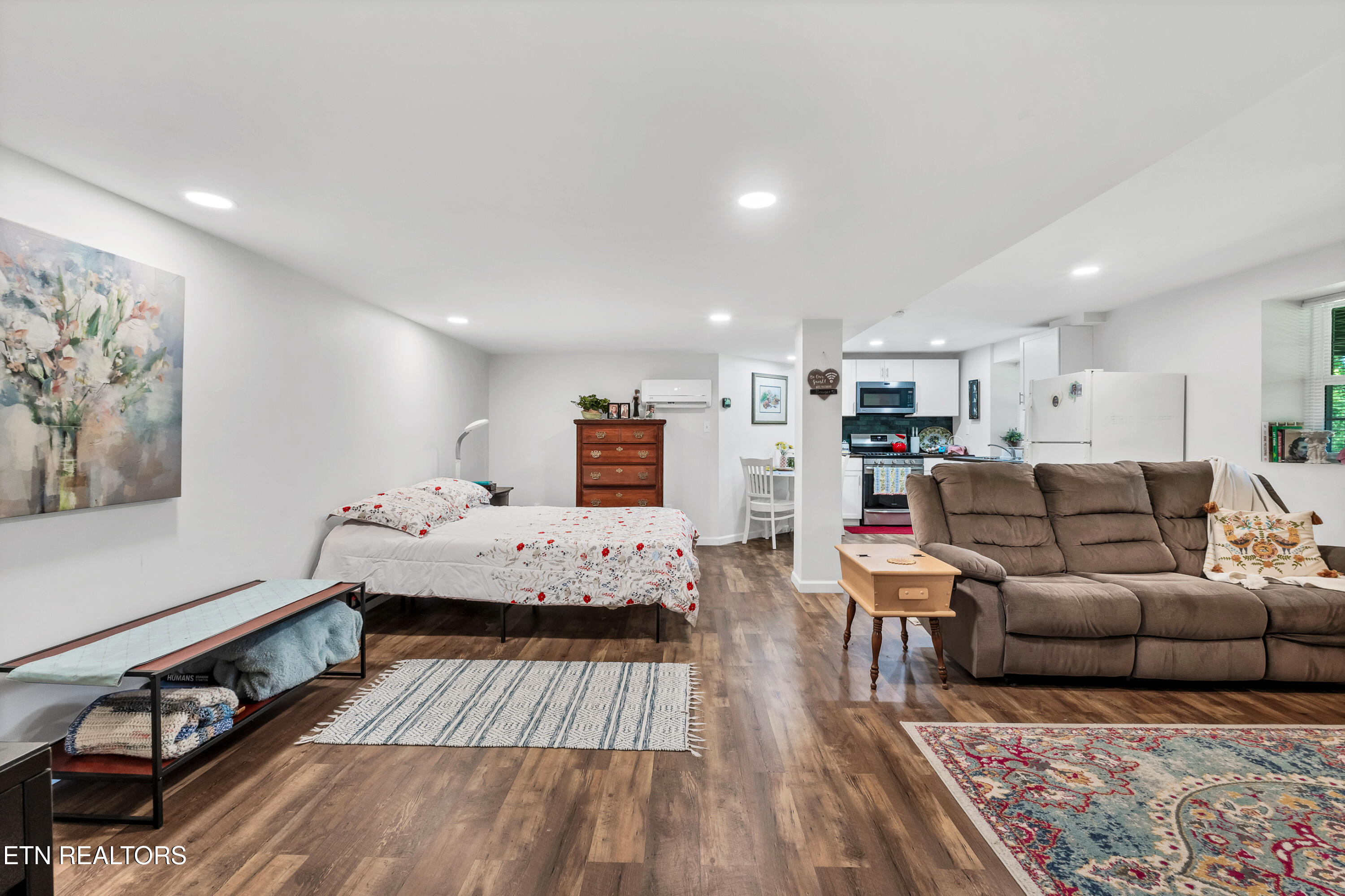 5021 Millsaps Drive Greenback TN 37742
