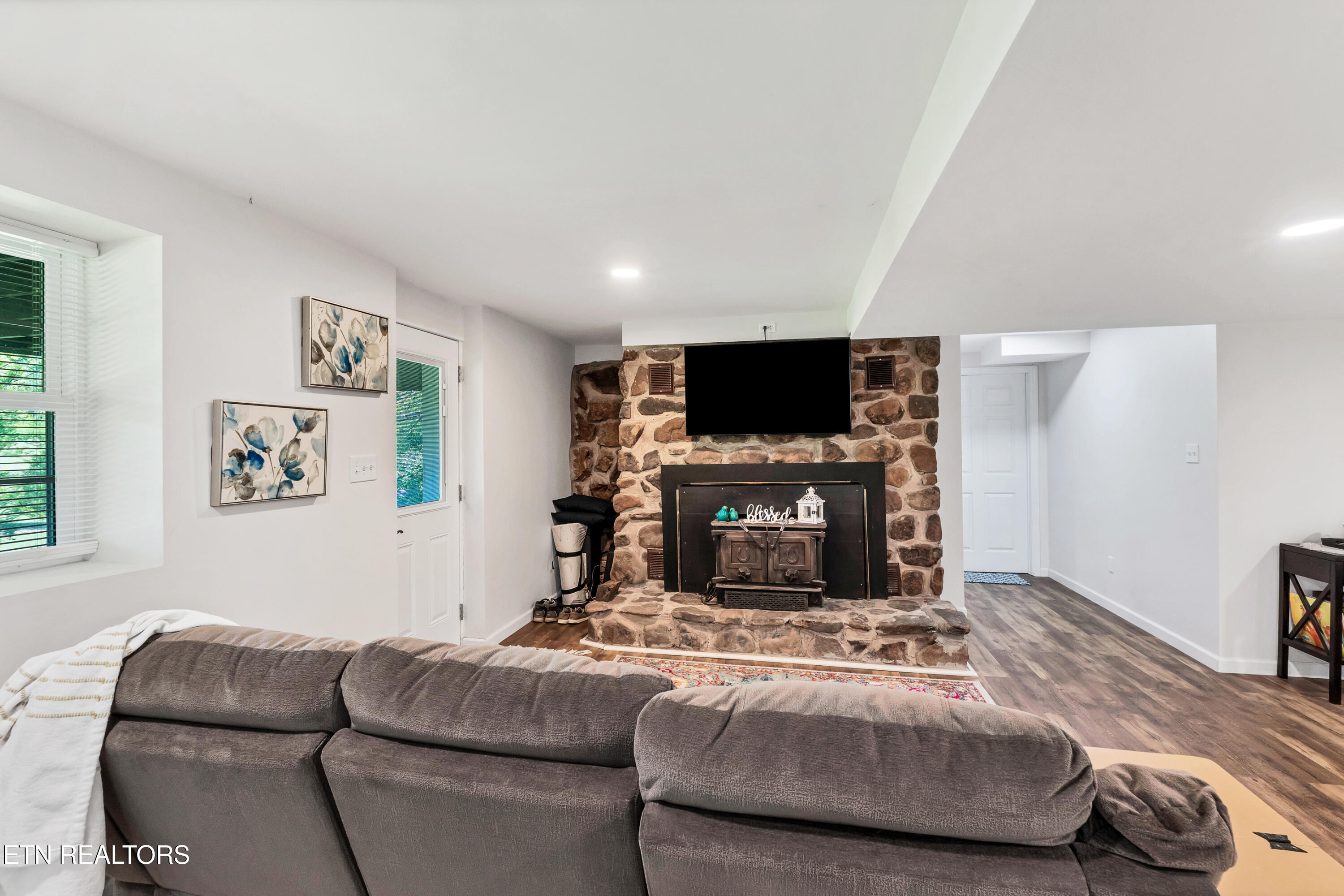 5021 Millsaps Drive Greenback TN 37742