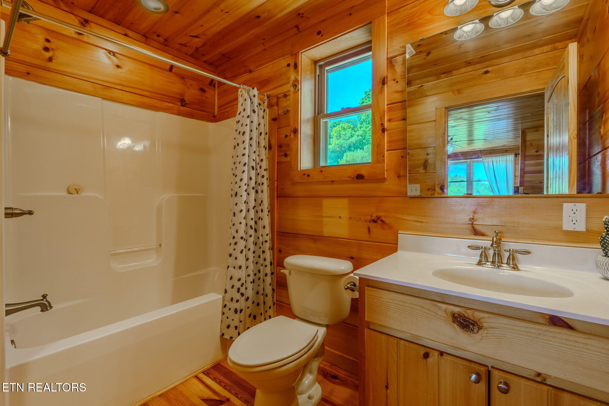 9703 Heiskell Road Heiskell TN 37754
