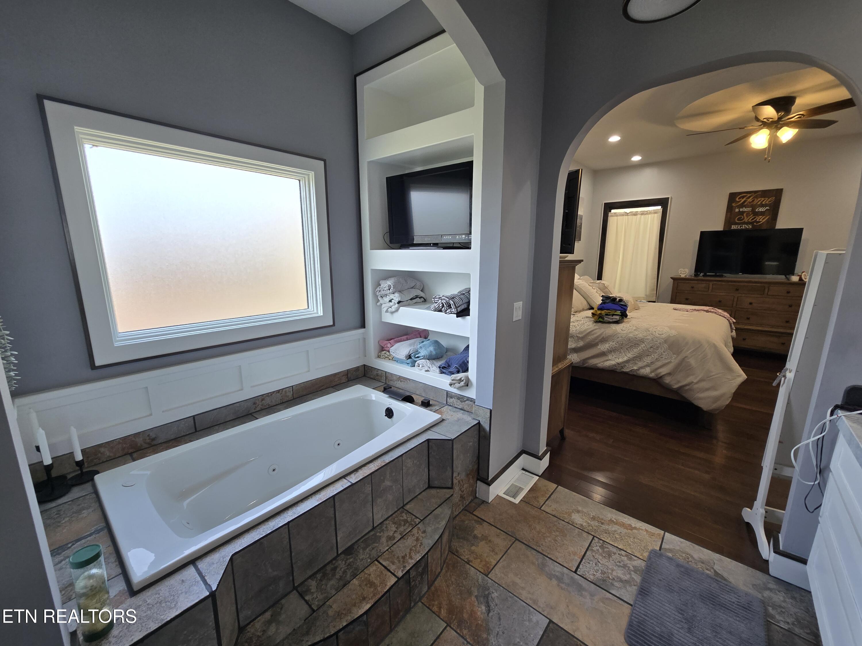 301 Inagehi Lane Loudon TN 37774