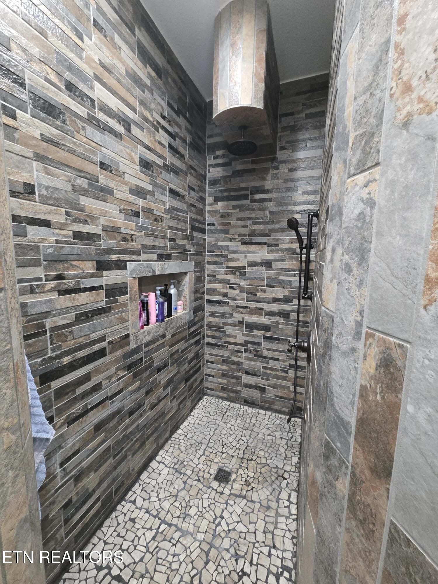 301 Inagehi Lane Loudon TN 37774
