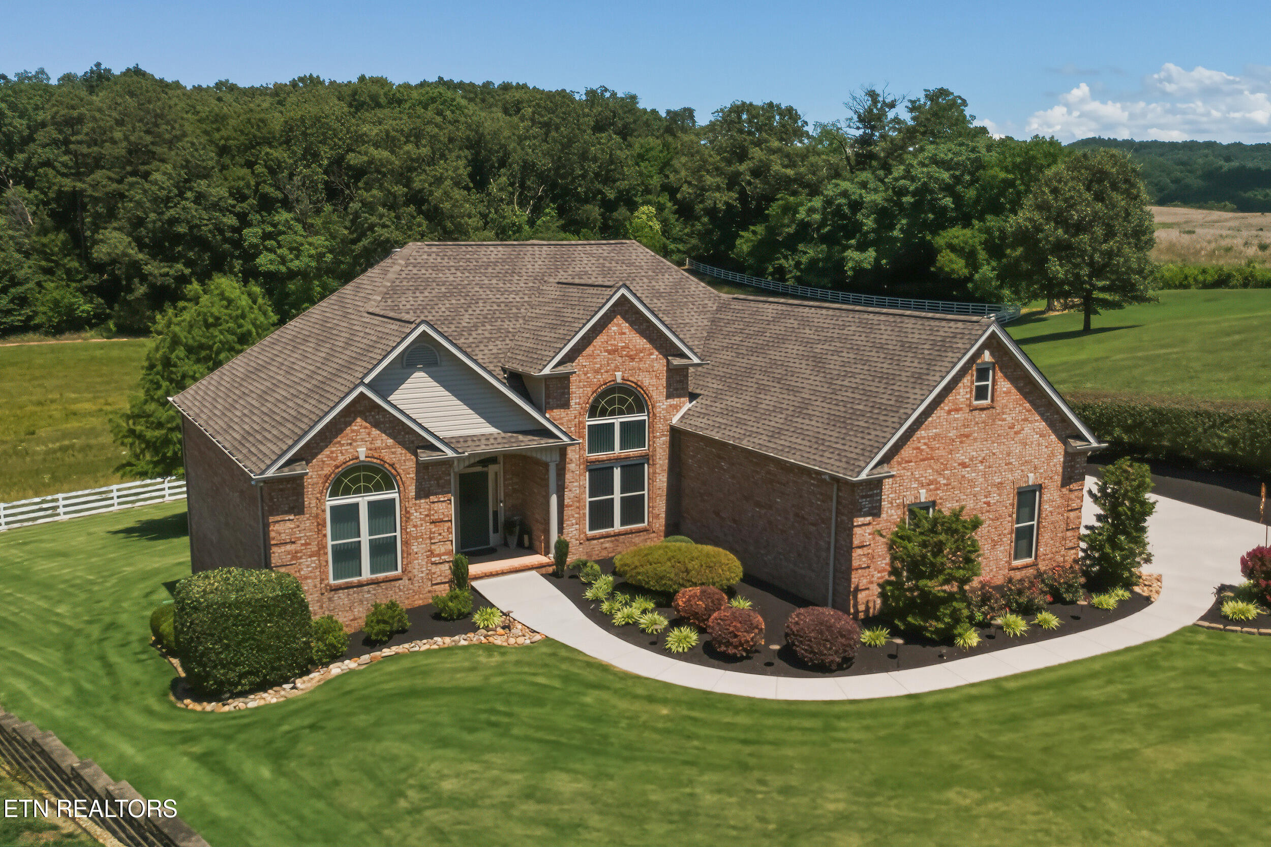 2223 Summerfield Lane Sevierville TN 37876