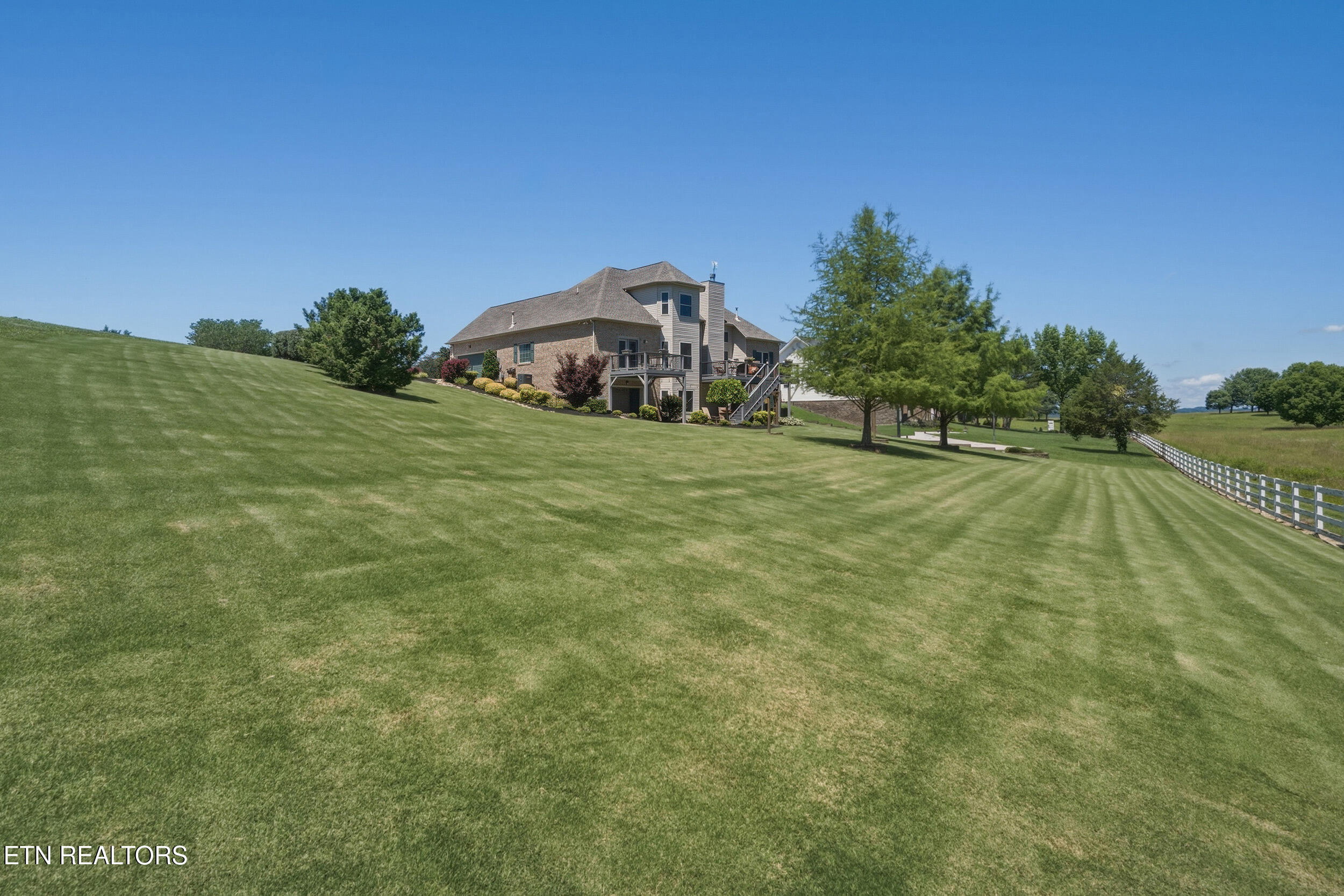 2223 Summerfield Lane Sevierville TN 37876