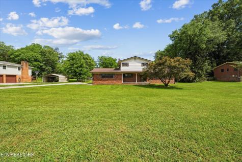 891 W Cunningham Street Alcoa TN 37701