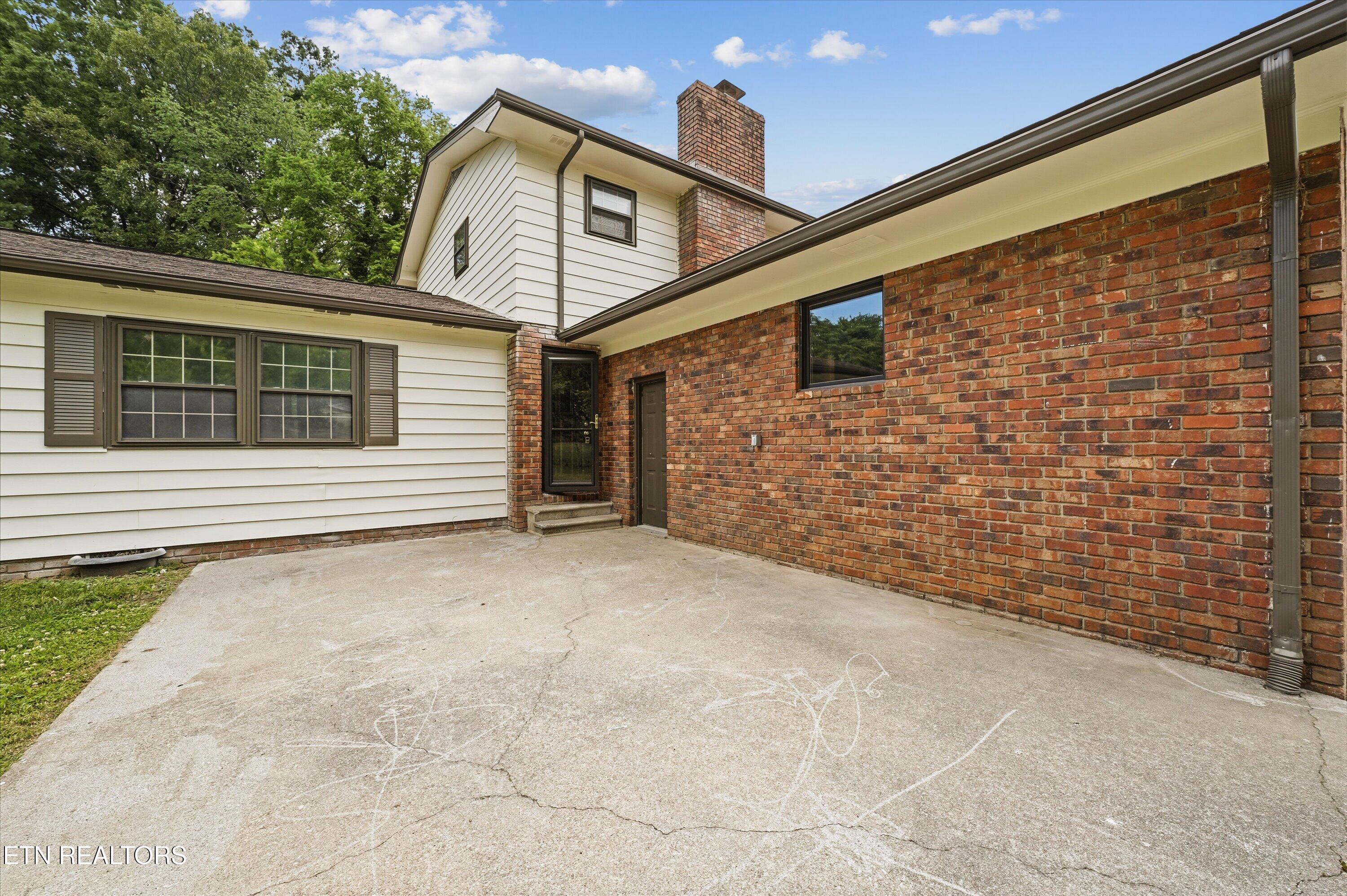 891 W Cunningham Street Alcoa TN 37701