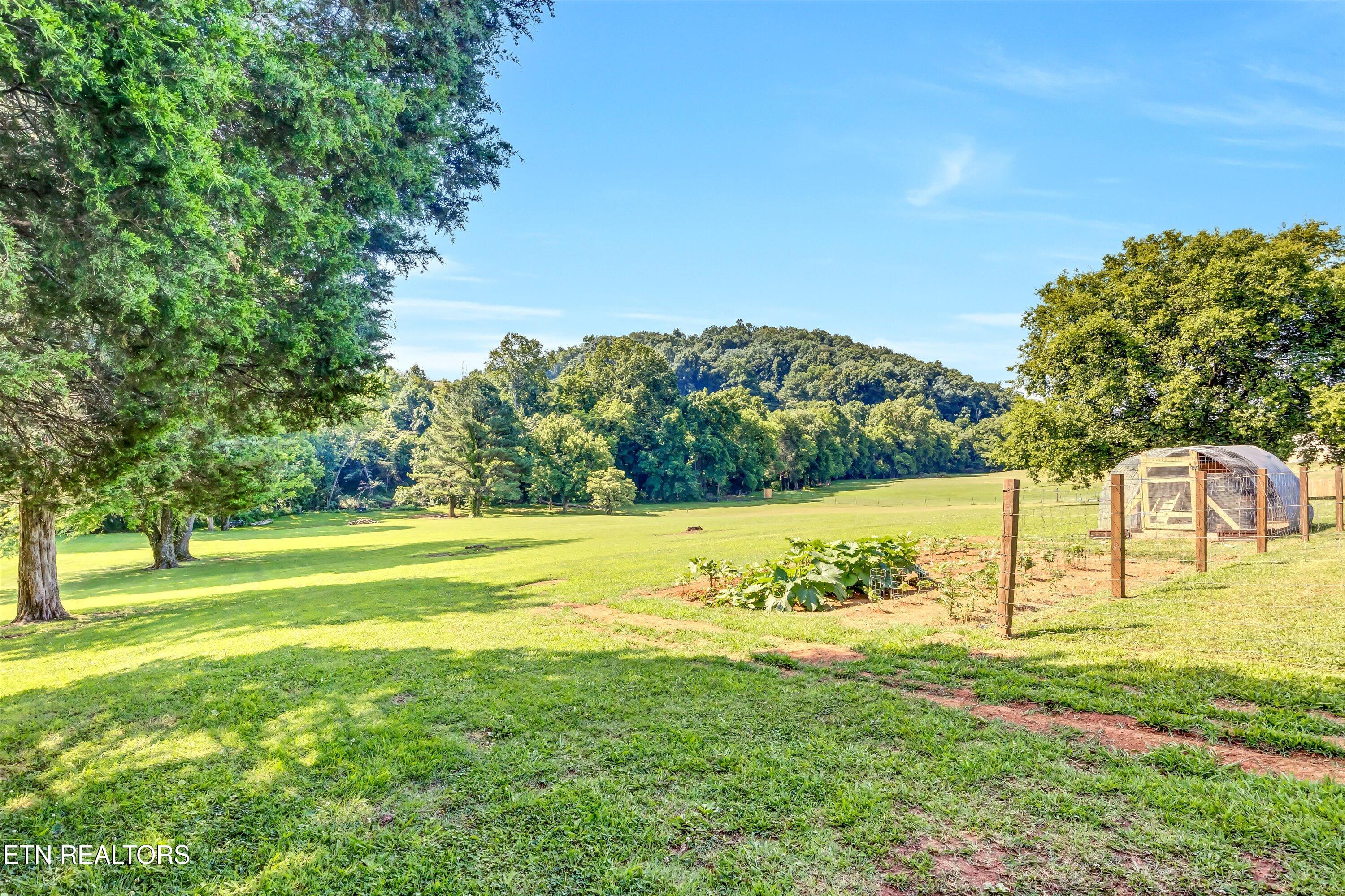 7212 Thorn Grove Pike Knoxville TN 37914