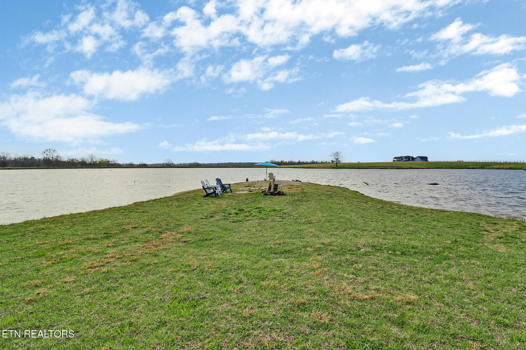 1201 Bridle Trail Spencer TN 38585