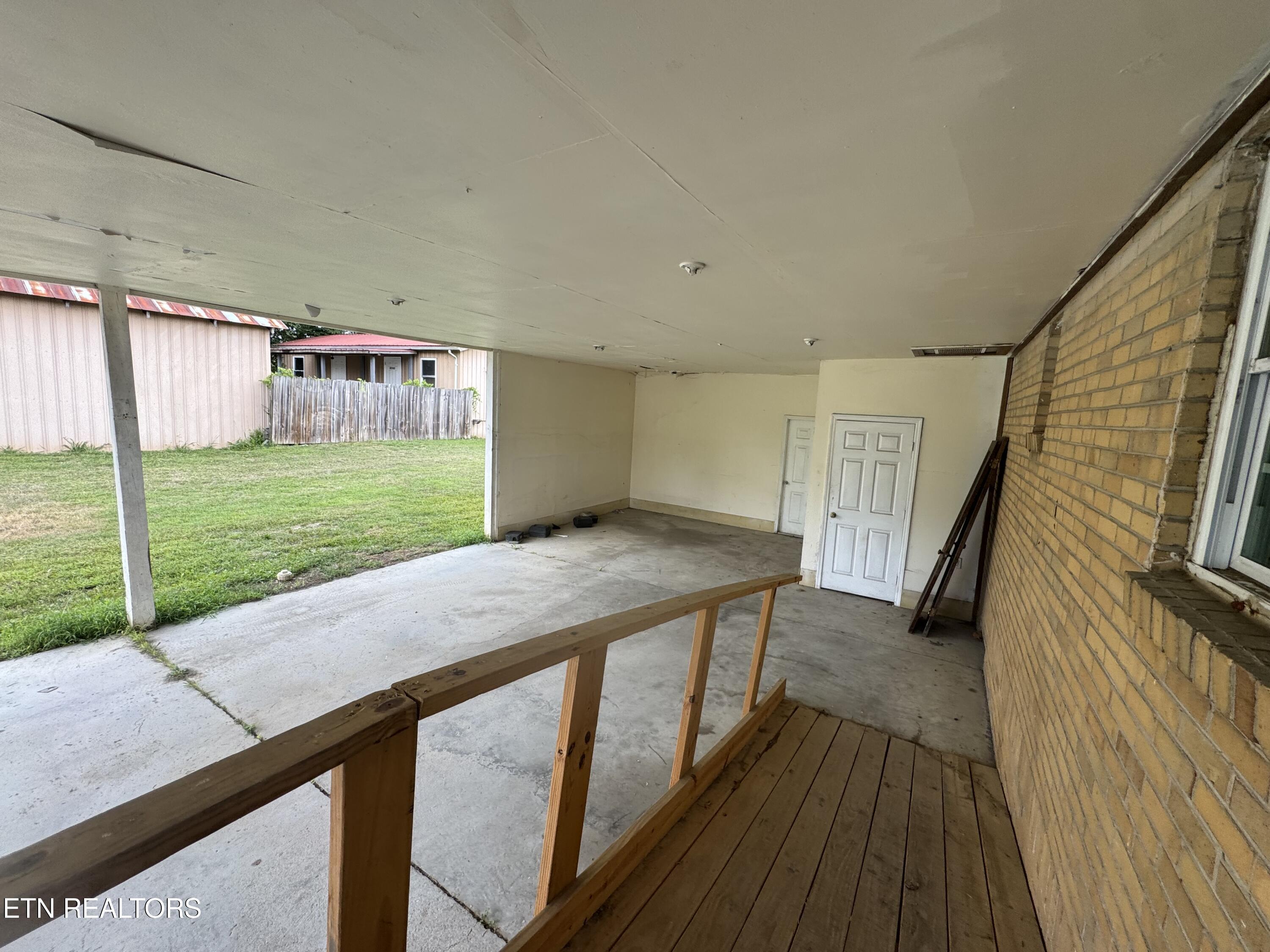2215 Clinton Hwy Highway Powell TN 37849