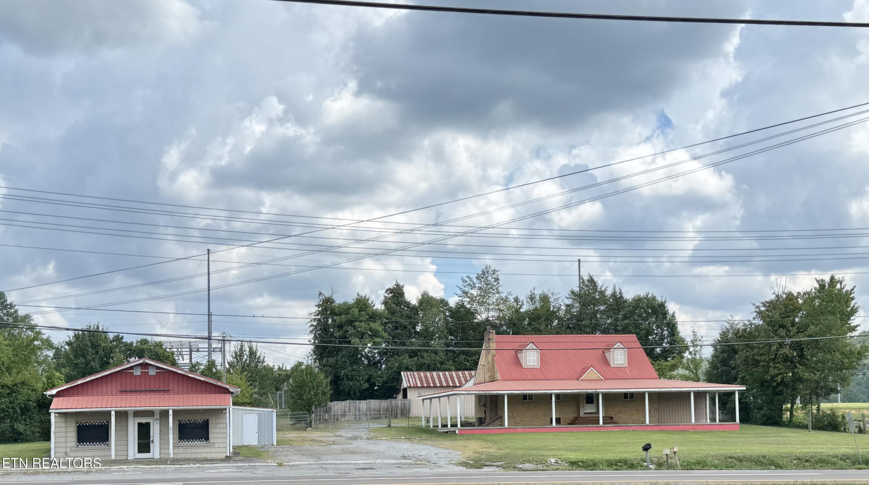 2215 Clinton Hwy Highway Powell TN 37849