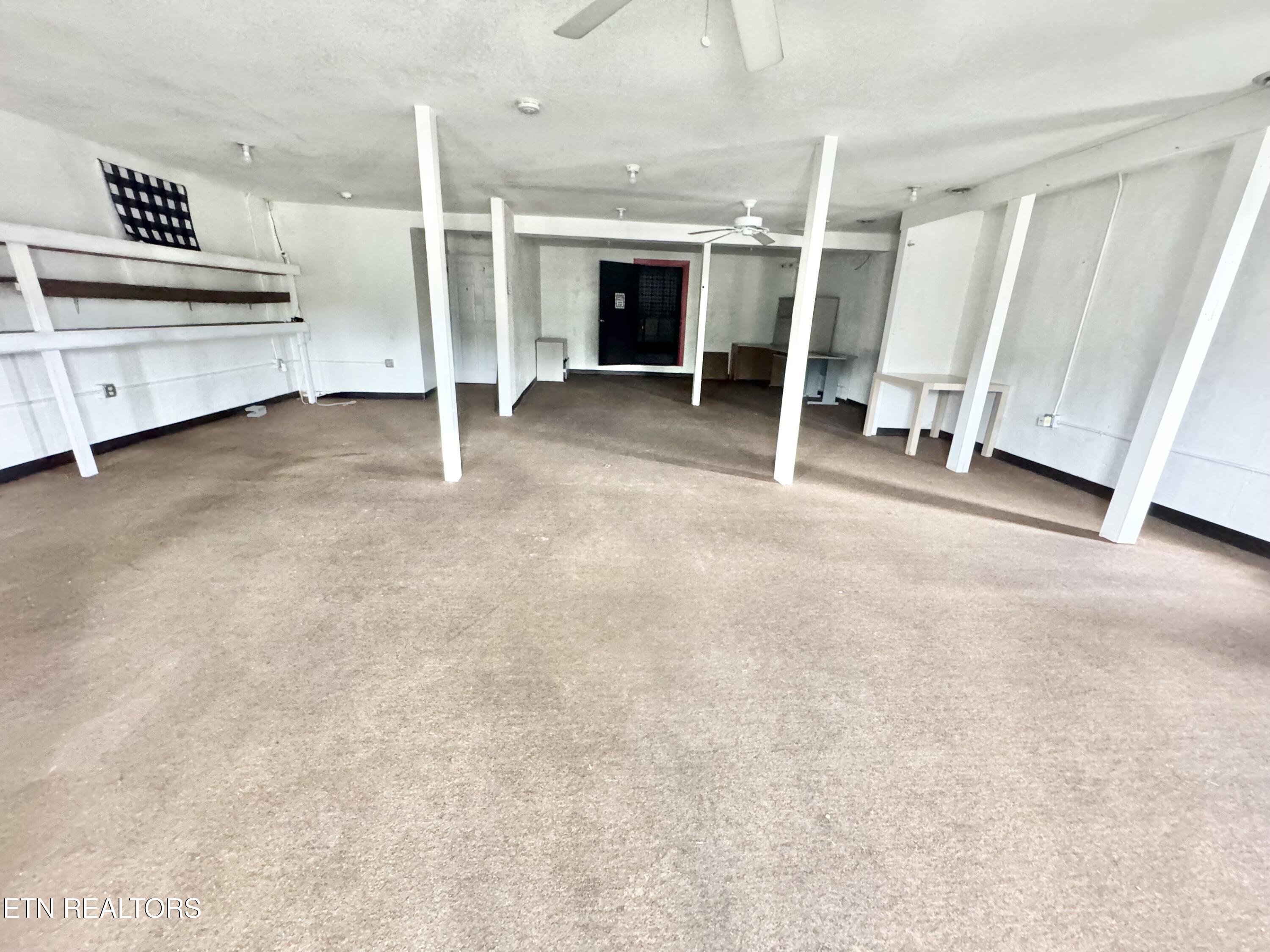 2215 Clinton Hwy Highway Powell TN 37849