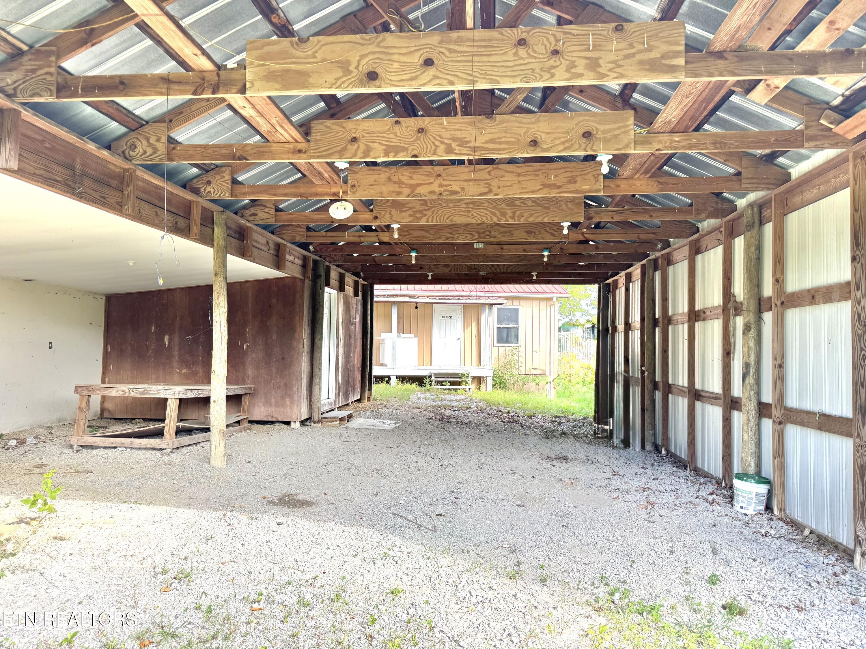 2215 Clinton Hwy Highway Powell TN 37849