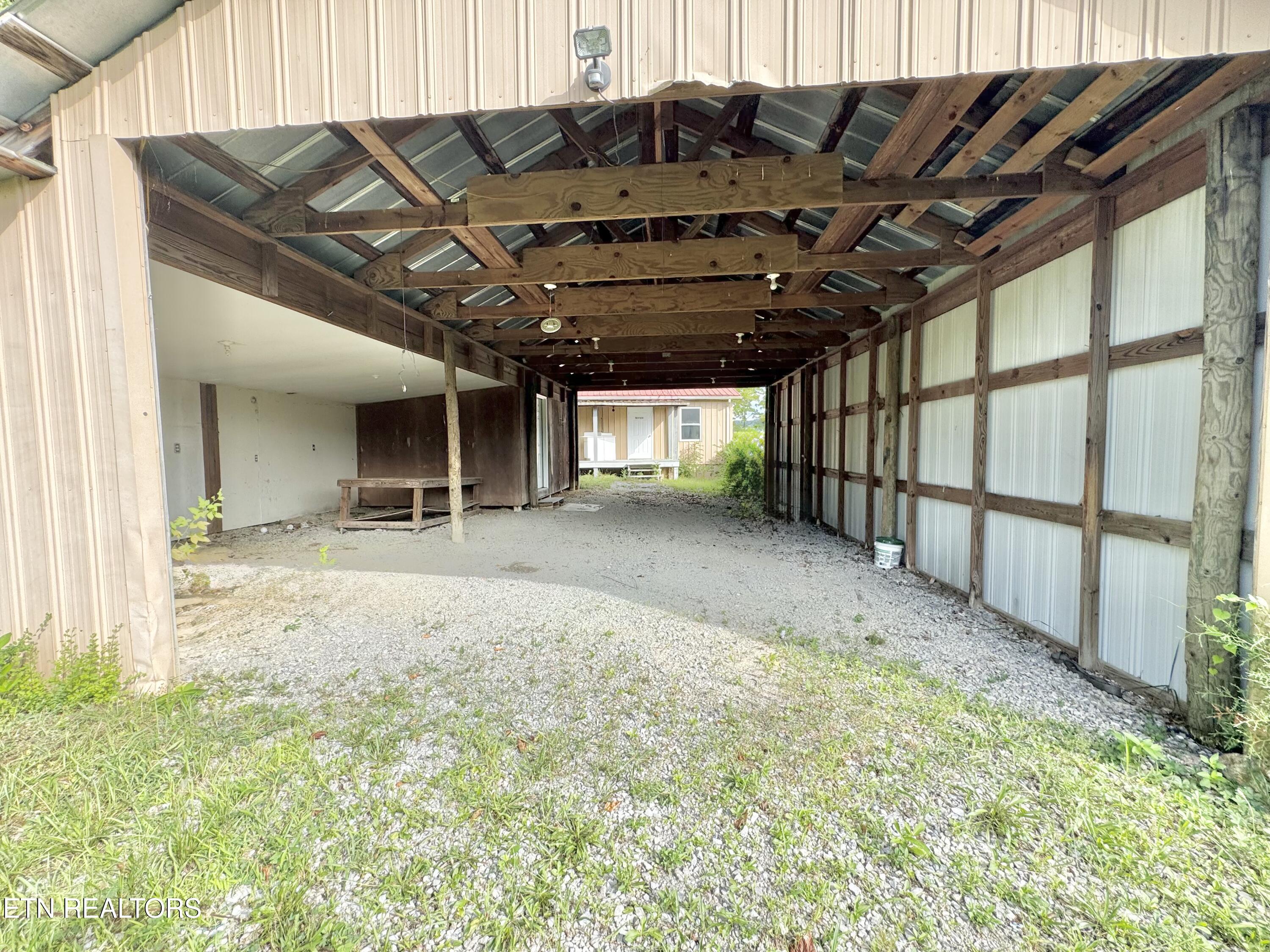 2215 Clinton Hwy Highway Powell TN 37849