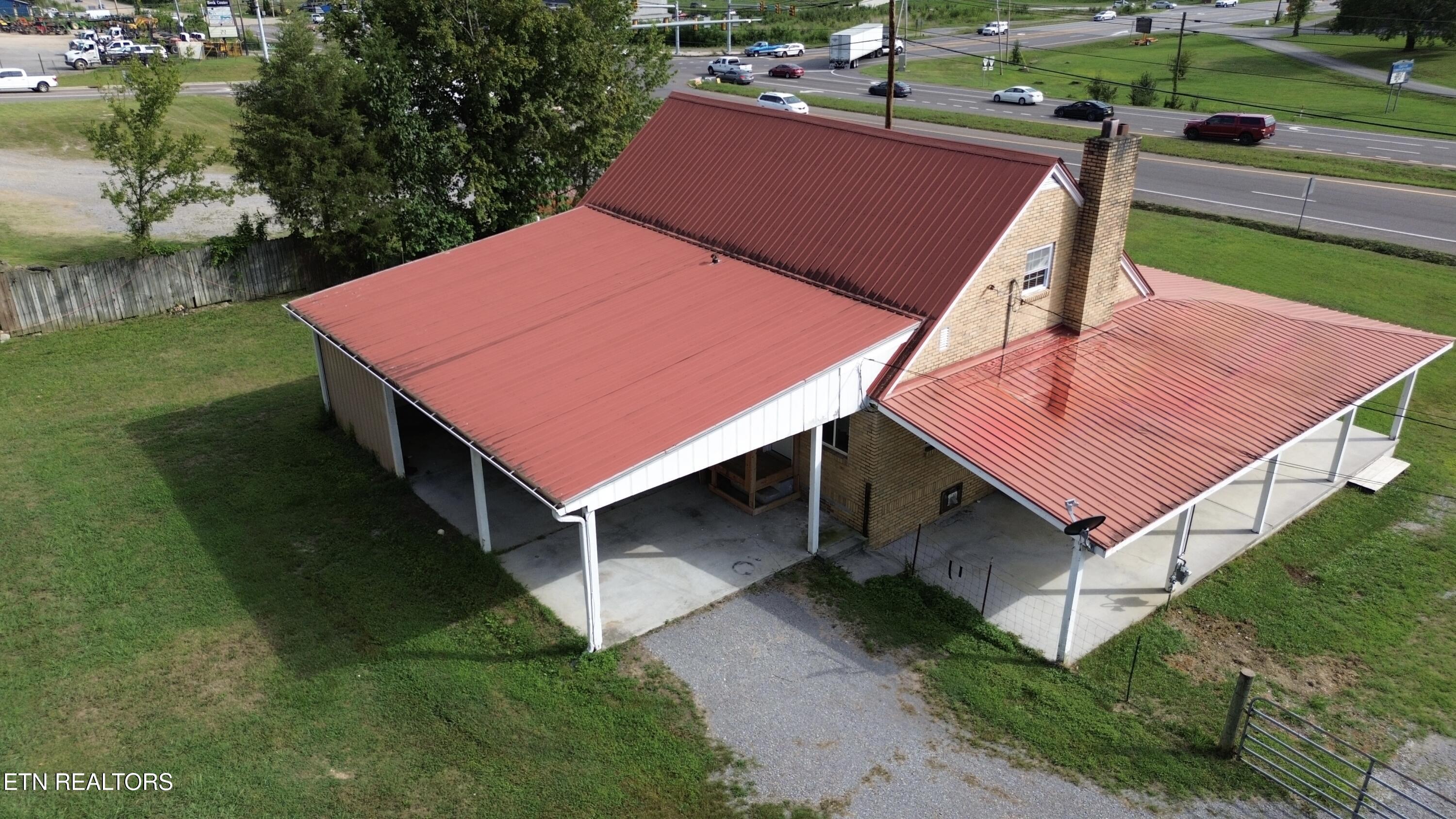 2215 Clinton Hwy Highway Powell TN 37849
