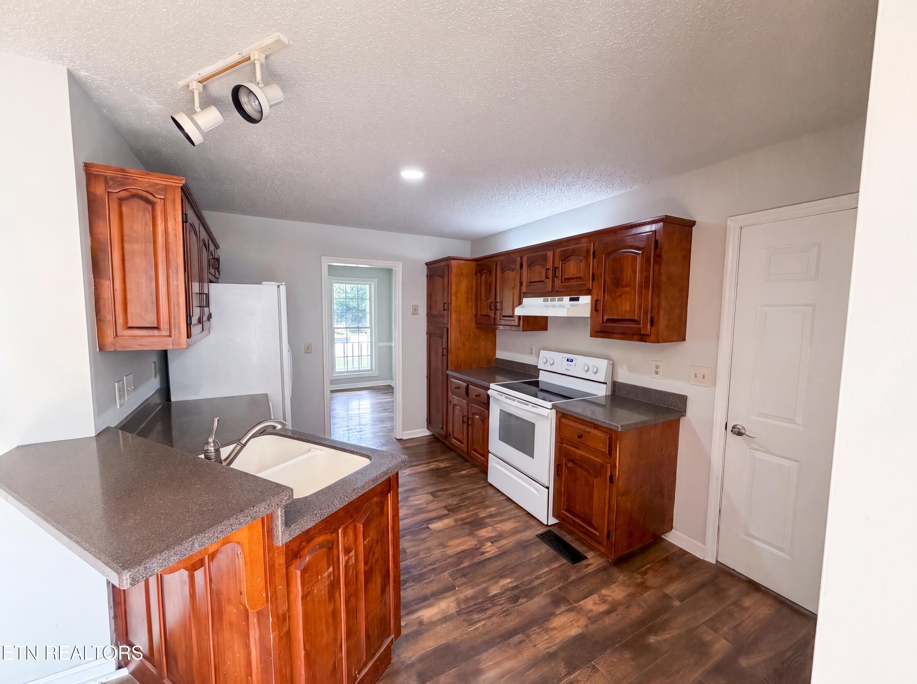 518 Glenfield Circle Maryville TN 37804
