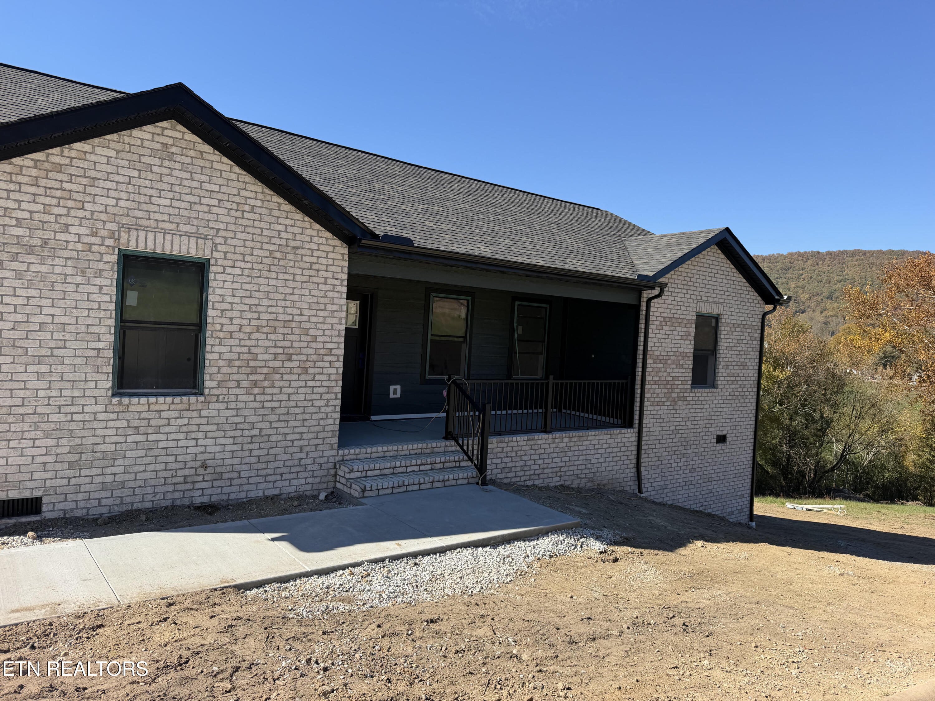 208 Poppy Hill Lane Lafollette TN 37766