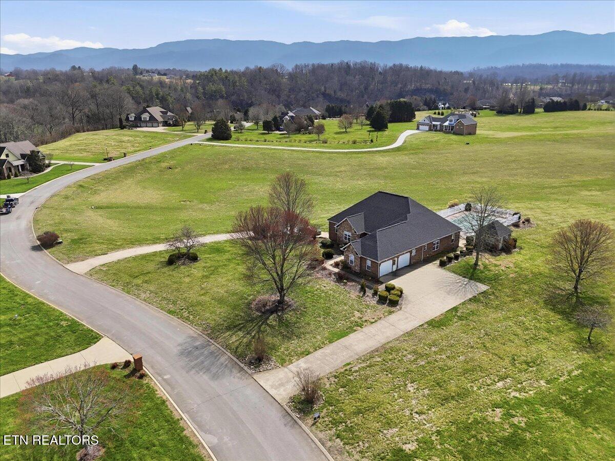 522 Waterstone Circle Greeneville TN 37745