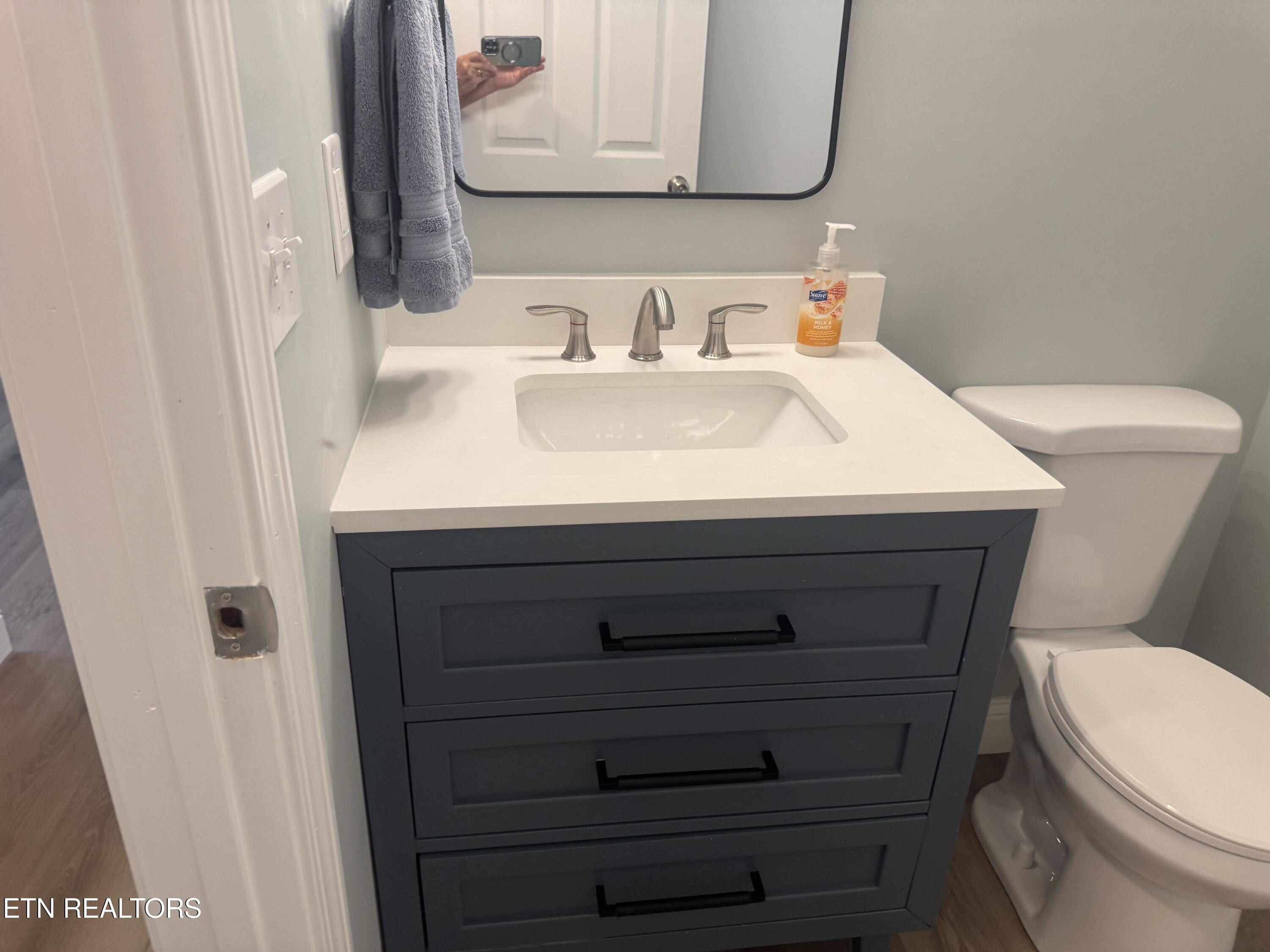 3341 W Wolf Valley Road Clinton TN 37716