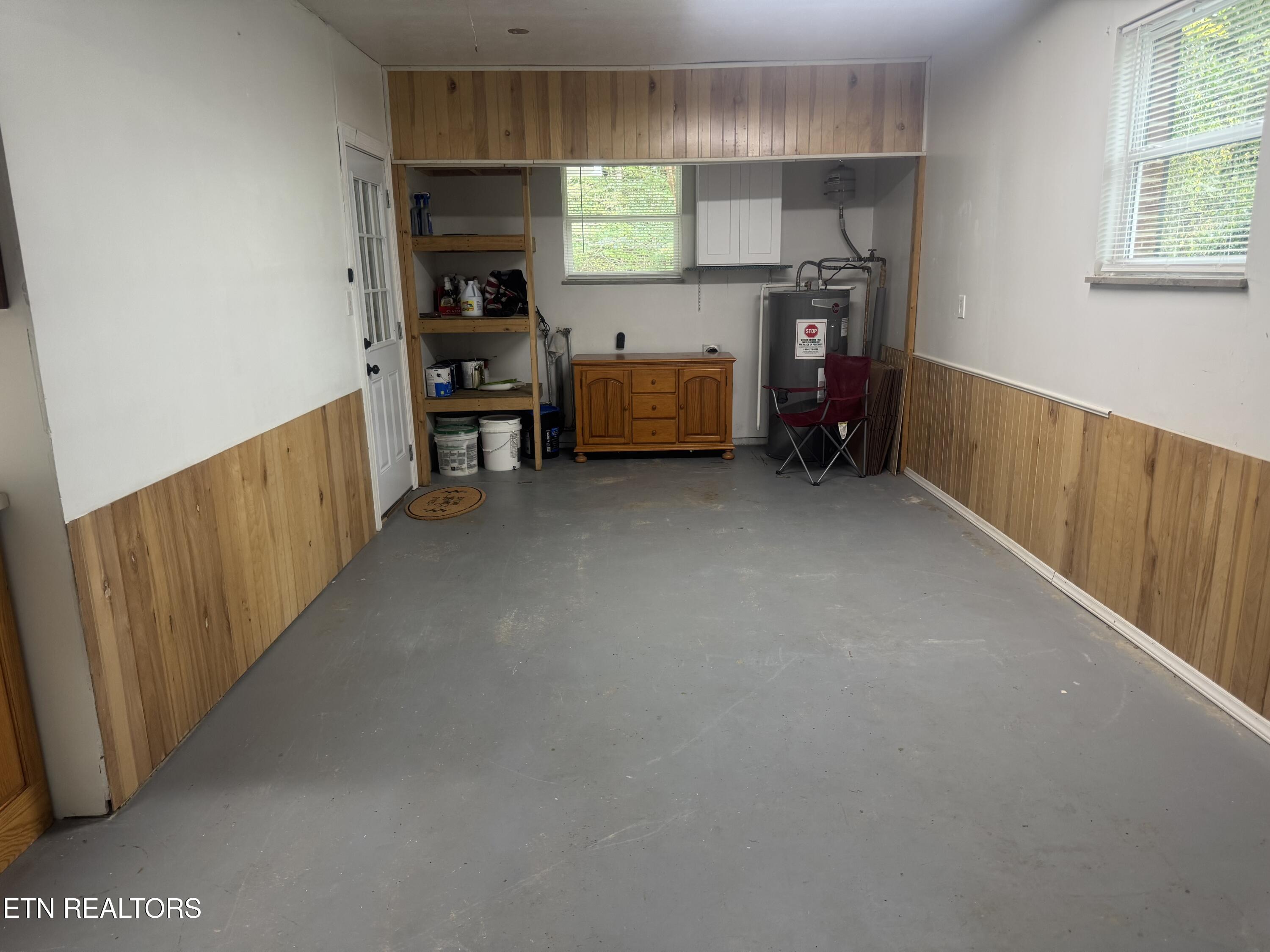 3341 W Wolf Valley Road Clinton TN 37716