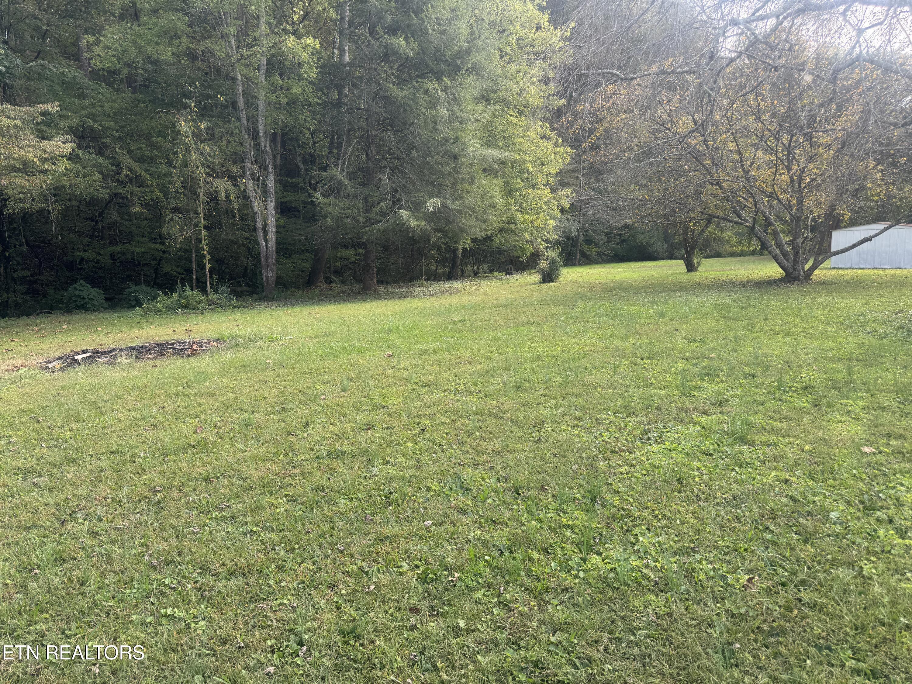 3341 W Wolf Valley Road Clinton TN 37716