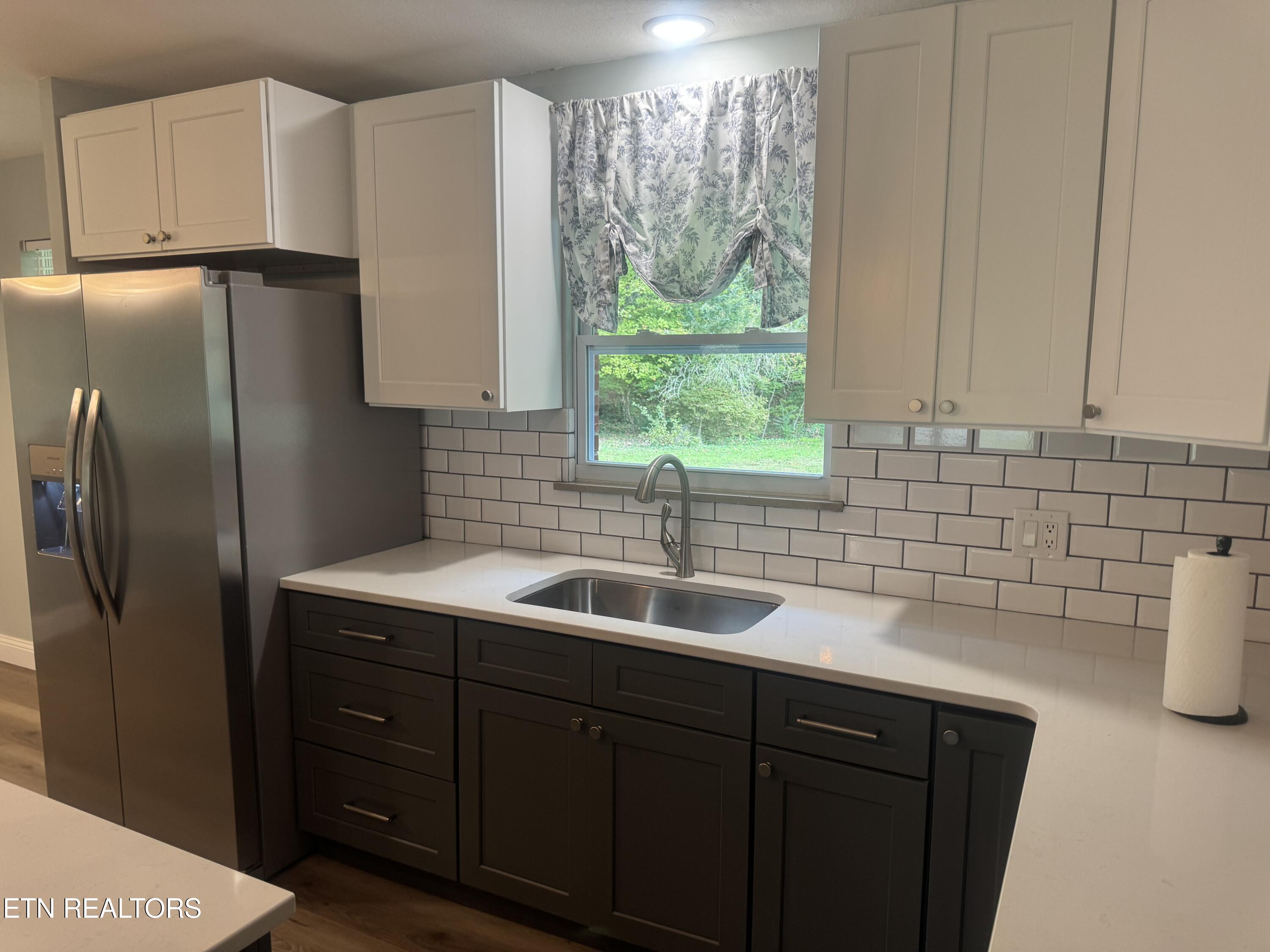 3341 W Wolf Valley Road Clinton TN 37716