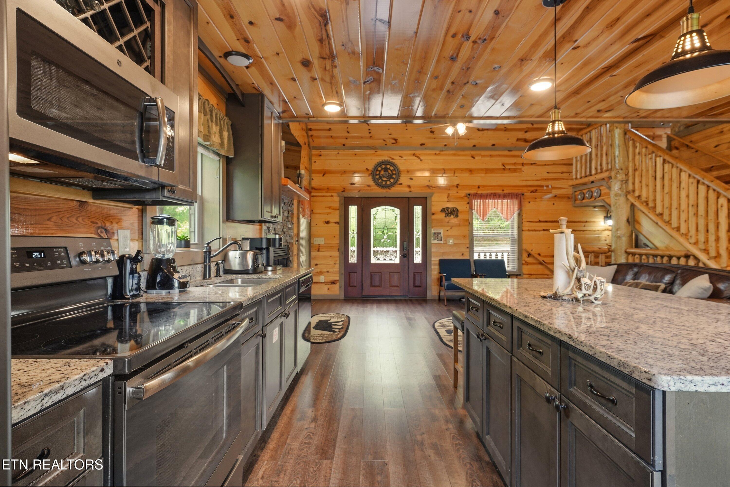 452 Alpine Mountain Way Pigeon Forge TN 37863