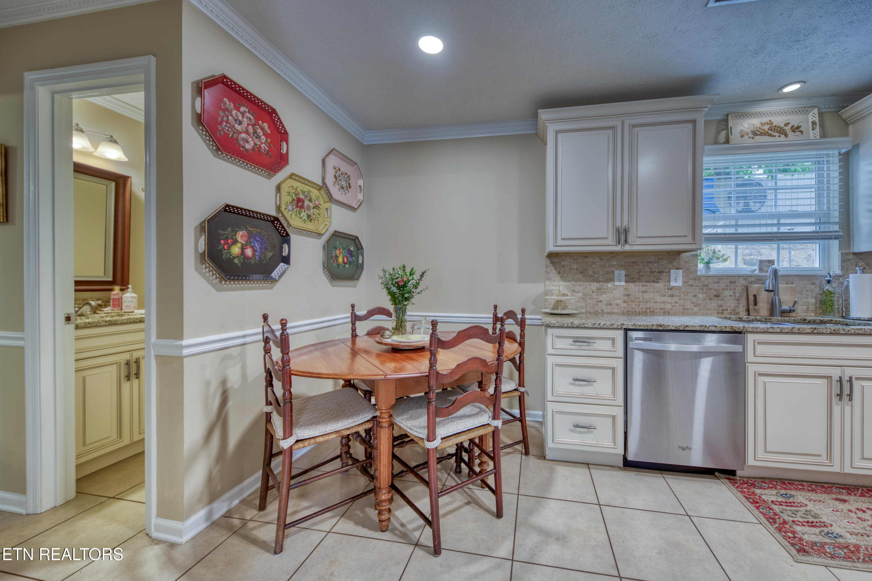 1218 Edenbridge Way Knoxville TN 37923