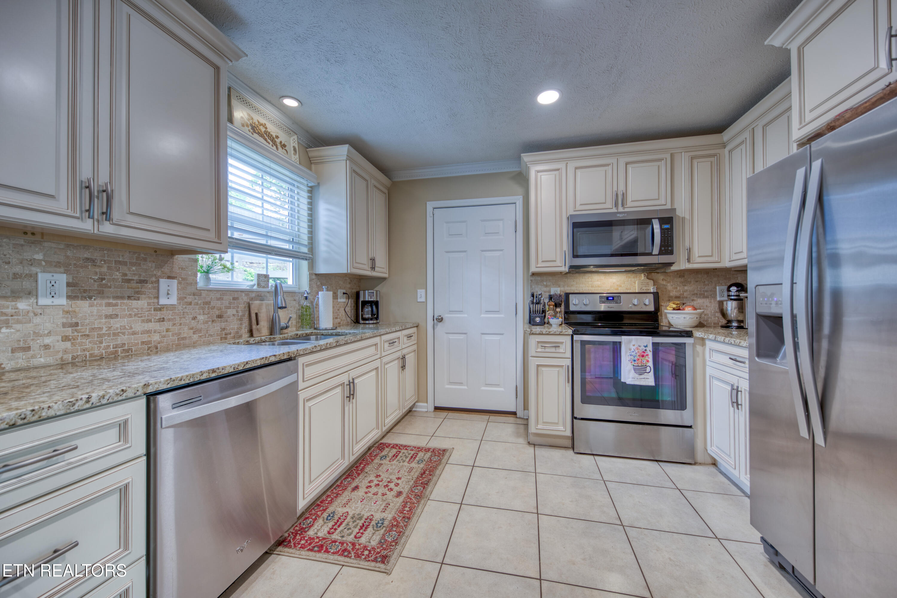 1218 Edenbridge Way Knoxville TN 37923