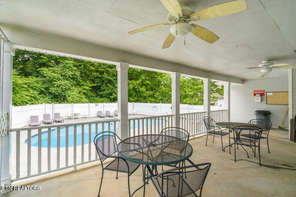 1218 Edenbridge Way Knoxville TN 37923