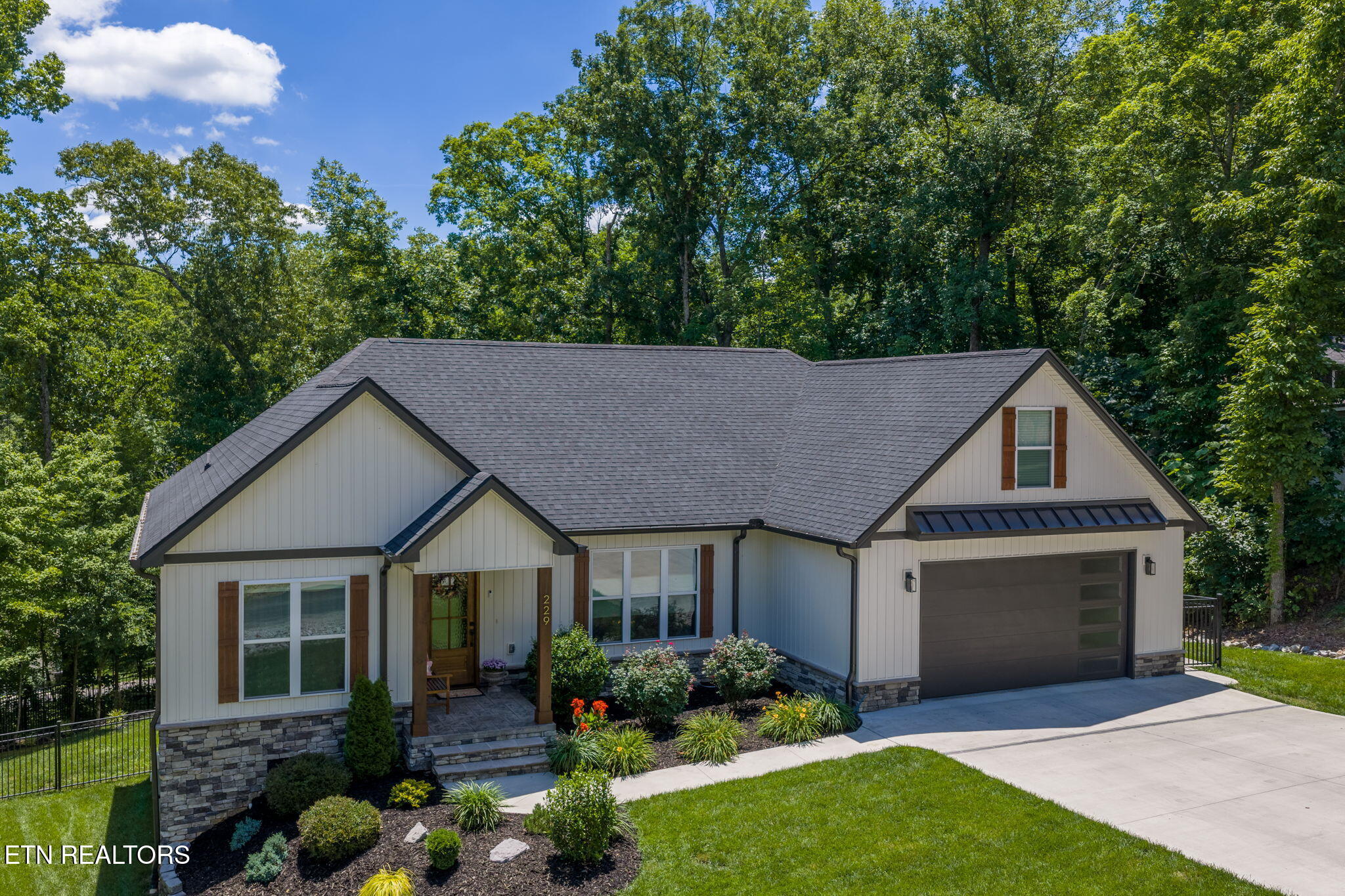 229 Gadusi Way Loudon TN 37774
