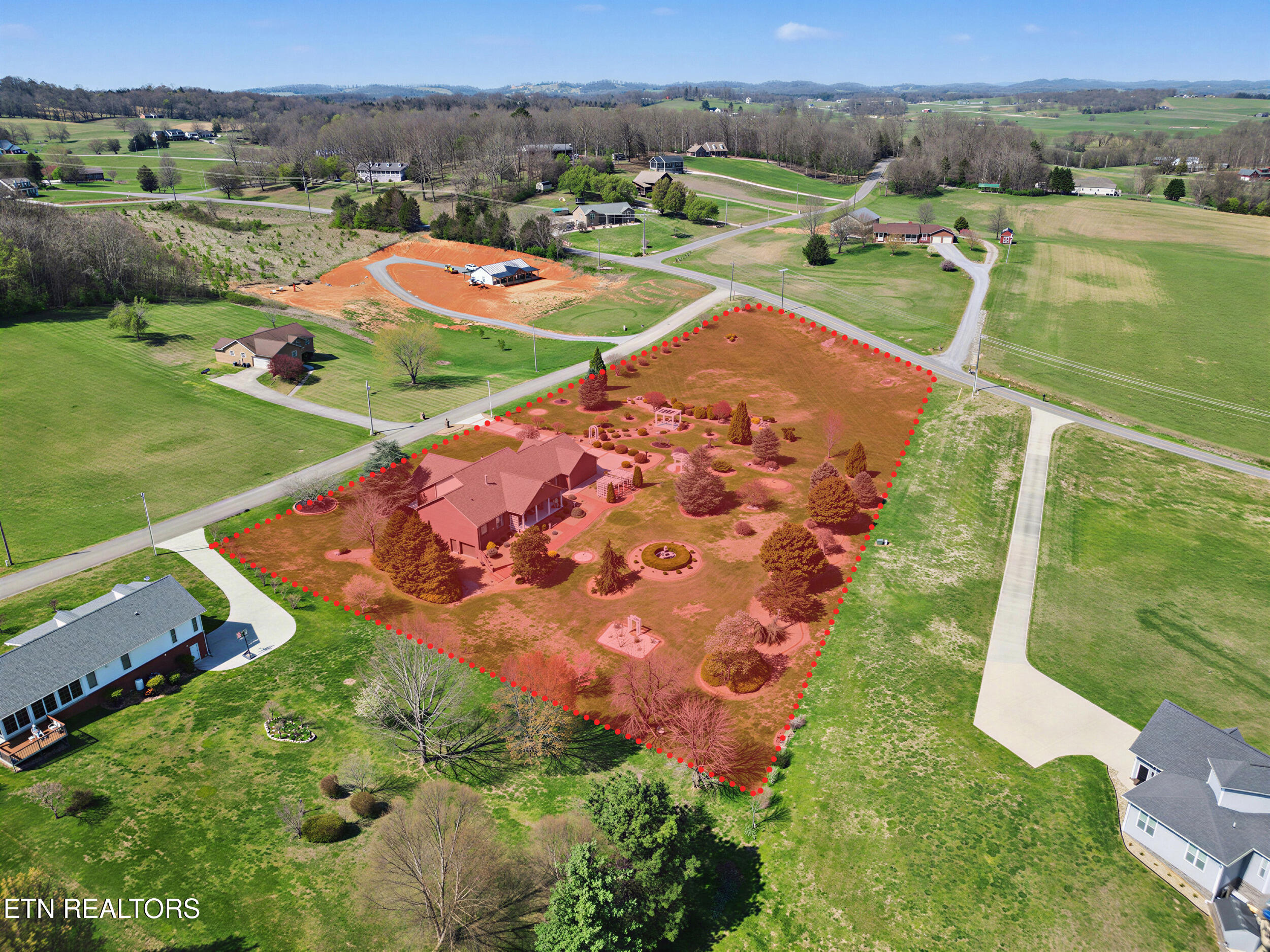 607 Cornfield White Pine TN 37890