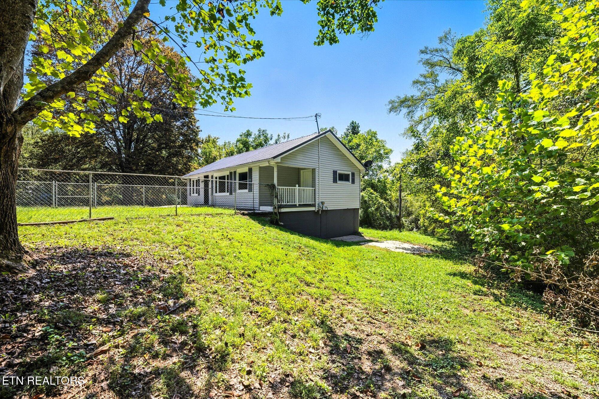 532 Scandlyn Hollow Road Oliver Springs TN 37840