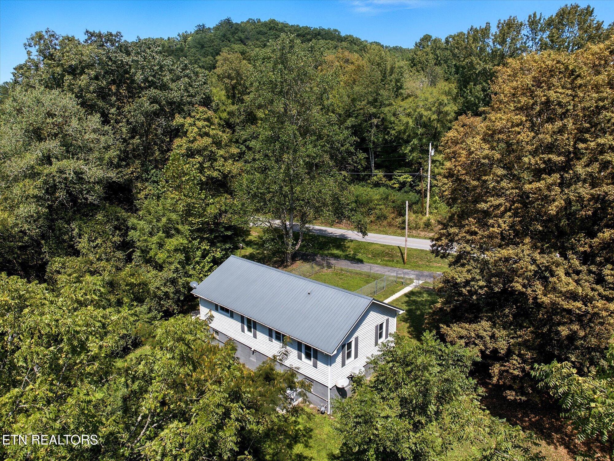 532 Scandlyn Hollow Road Oliver Springs TN 37840
