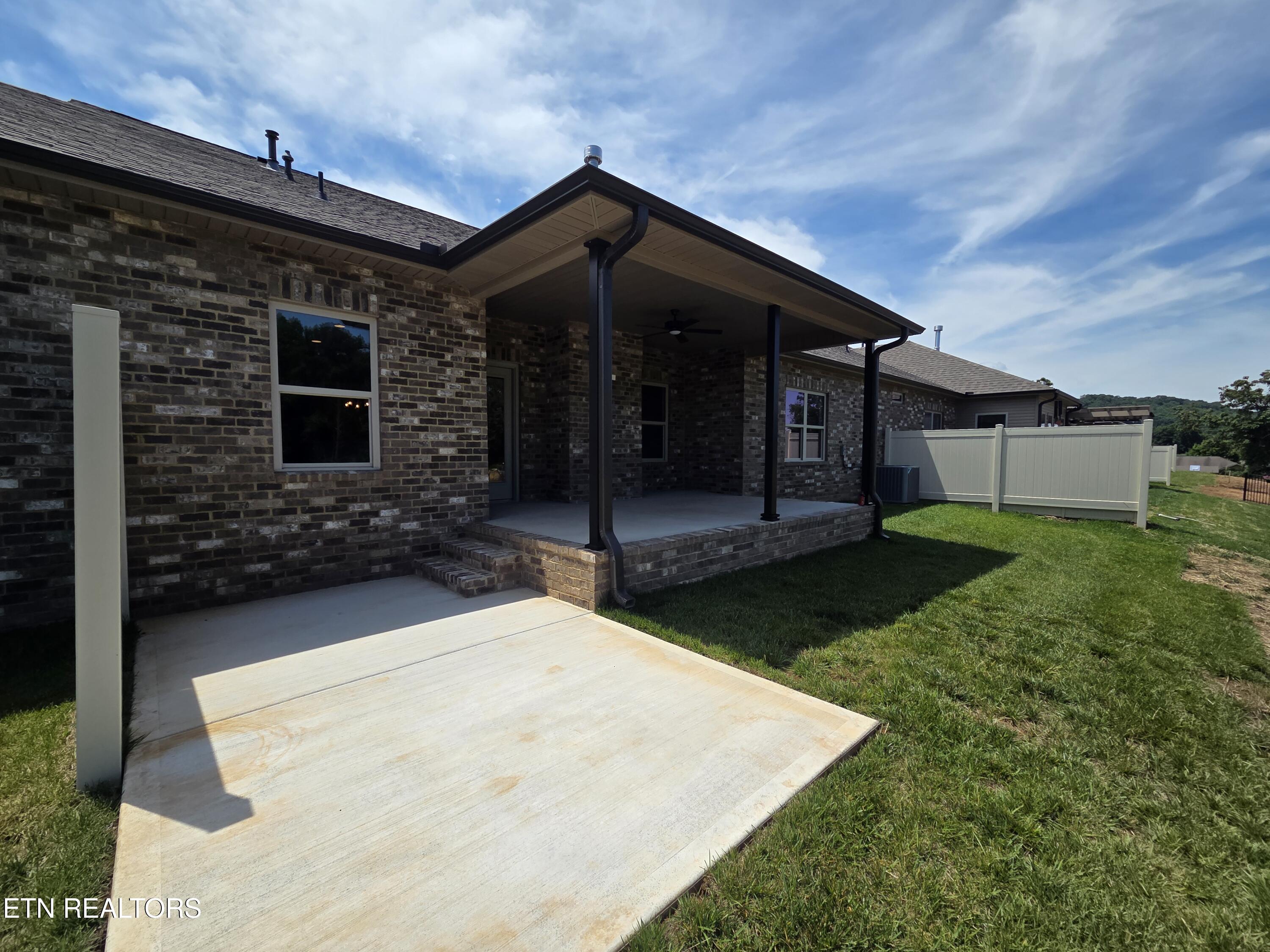 1323 Kenzi Rose Lane Knoxville TN 37918