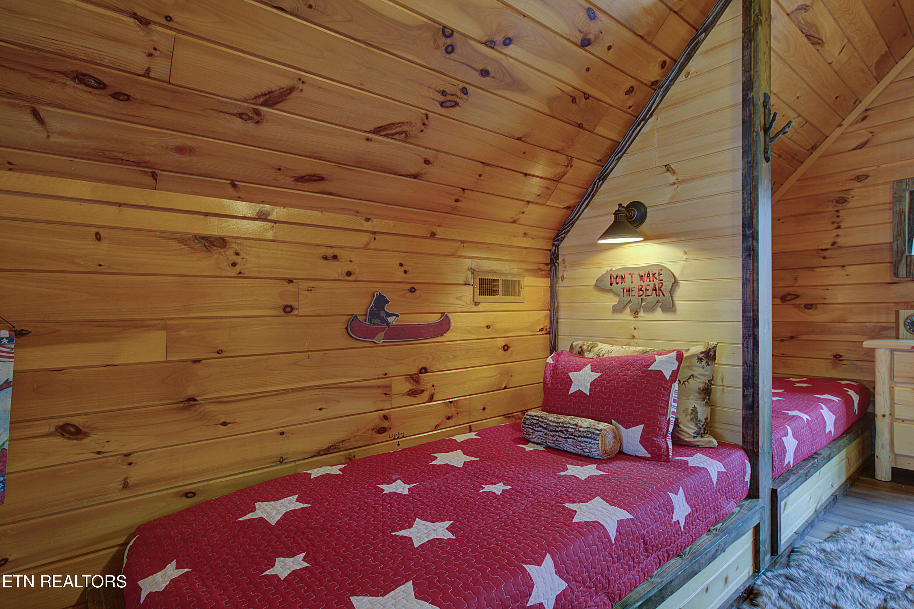 919 Buck Way Sevierville TN 37876