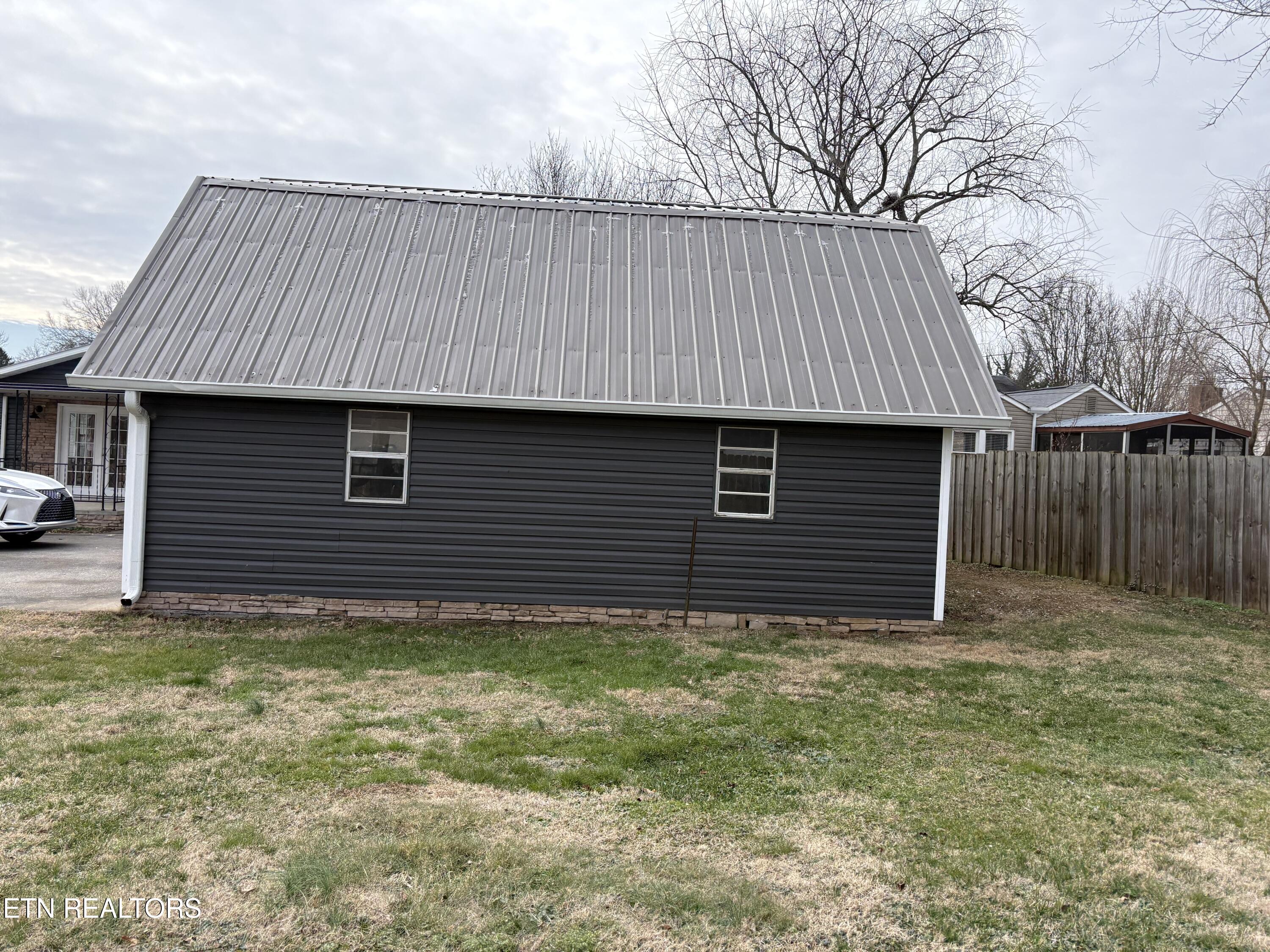 332 Henderson Street Maryville TN 37804