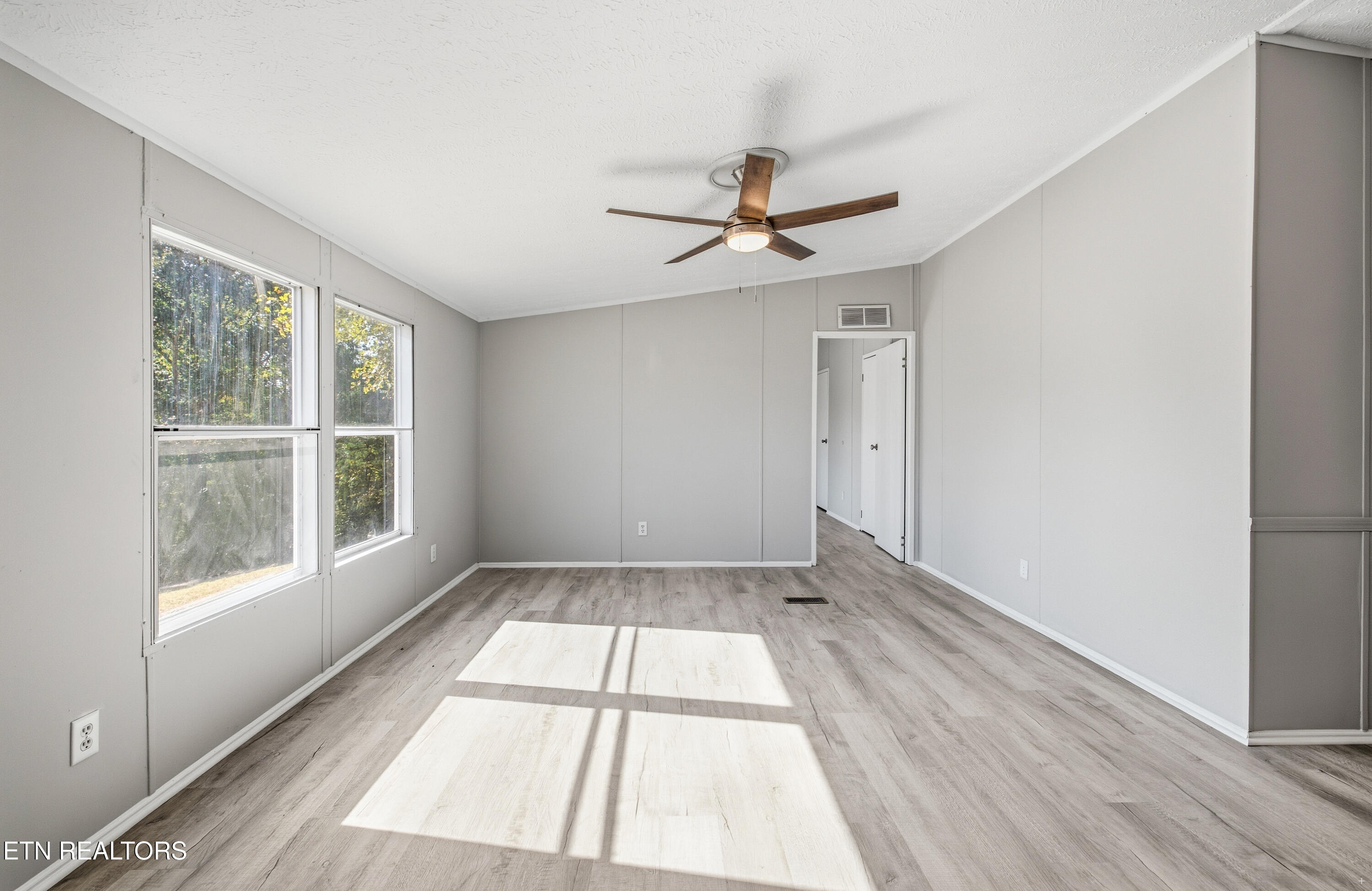 167 Marina Lane Lafollette TN 37766