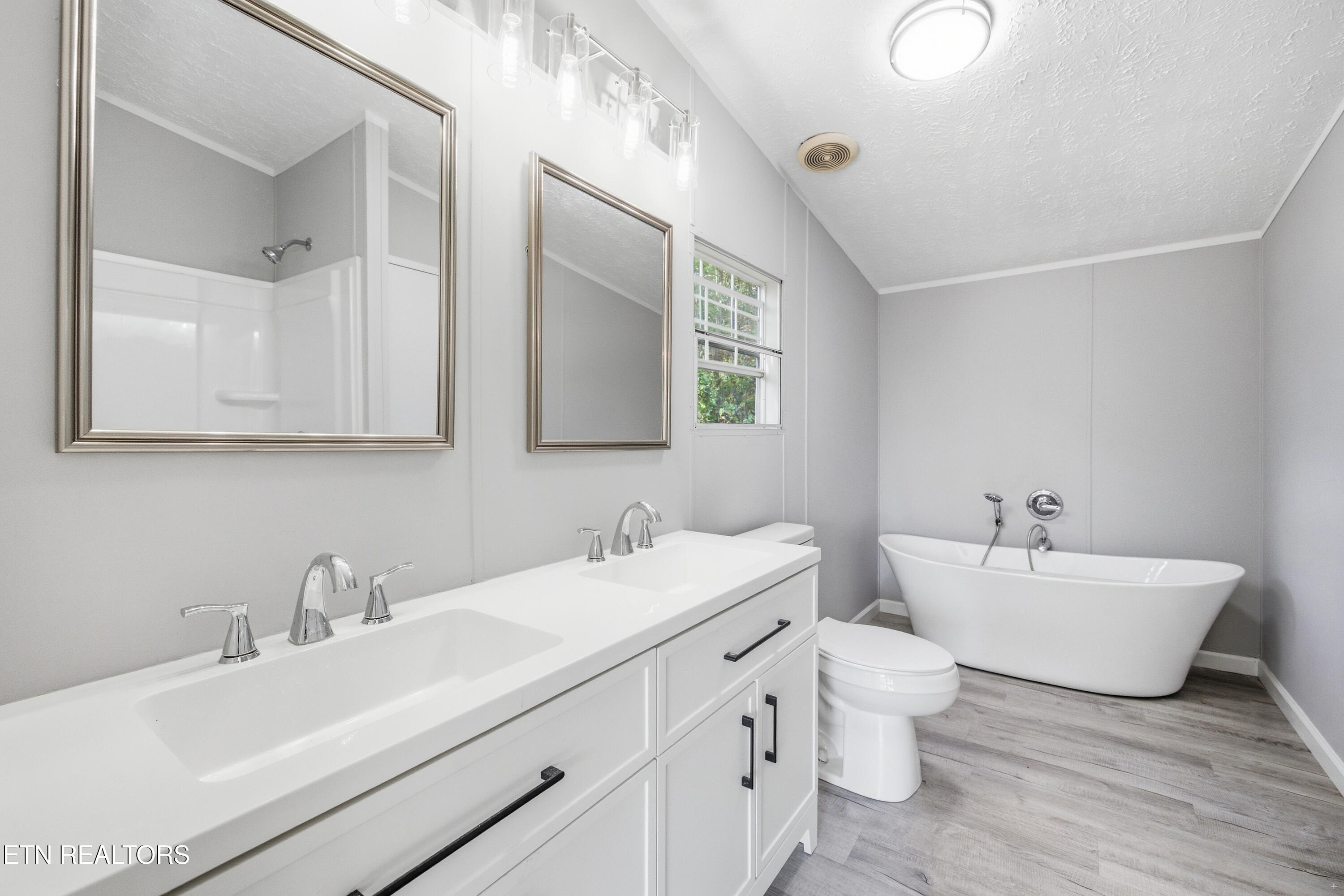 167 Marina Lane Lafollette TN 37766