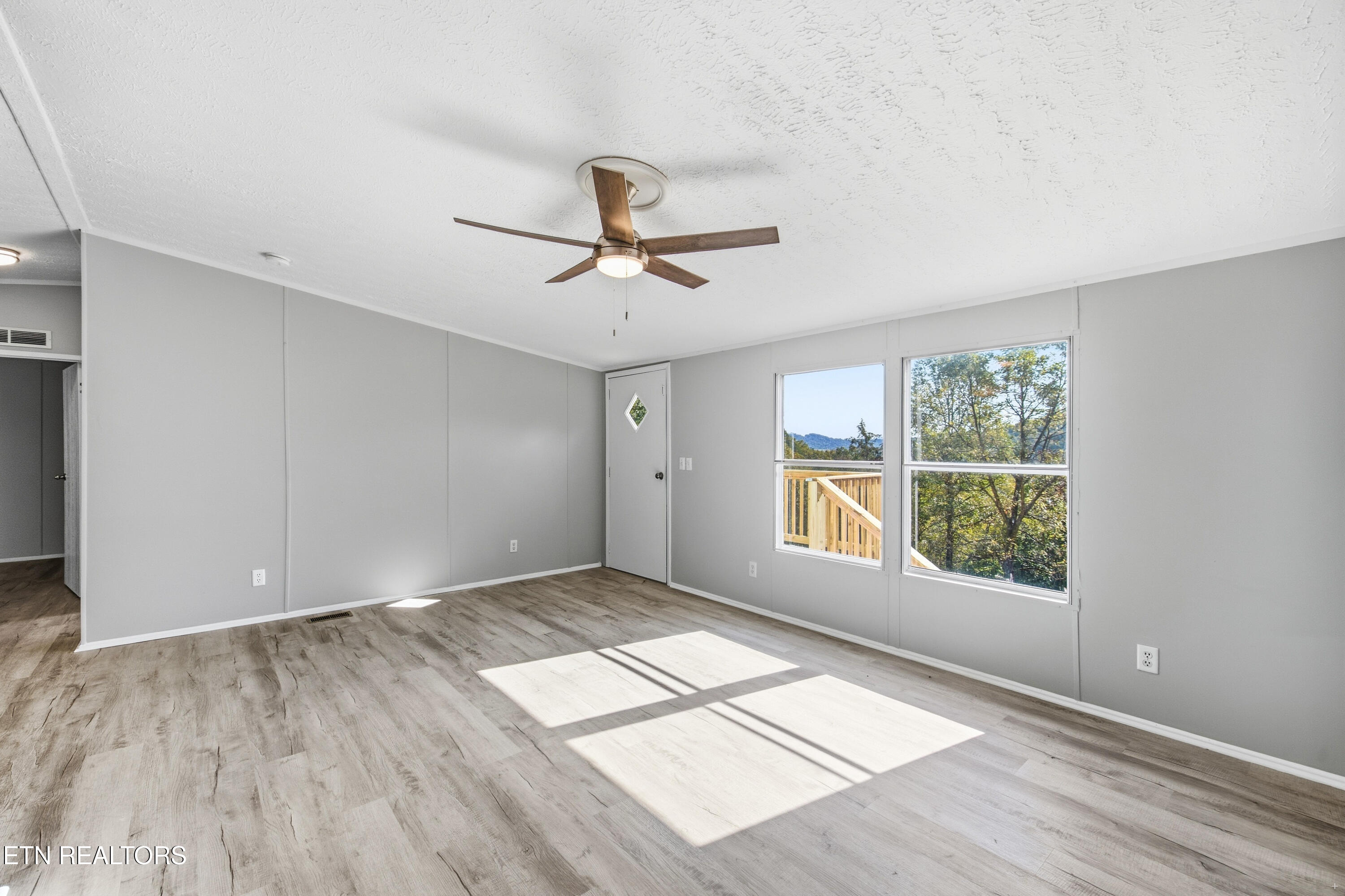 167 Marina Lane Lafollette TN 37766